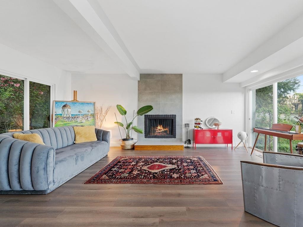 1040 Crestline Road, West Vancouver, BC