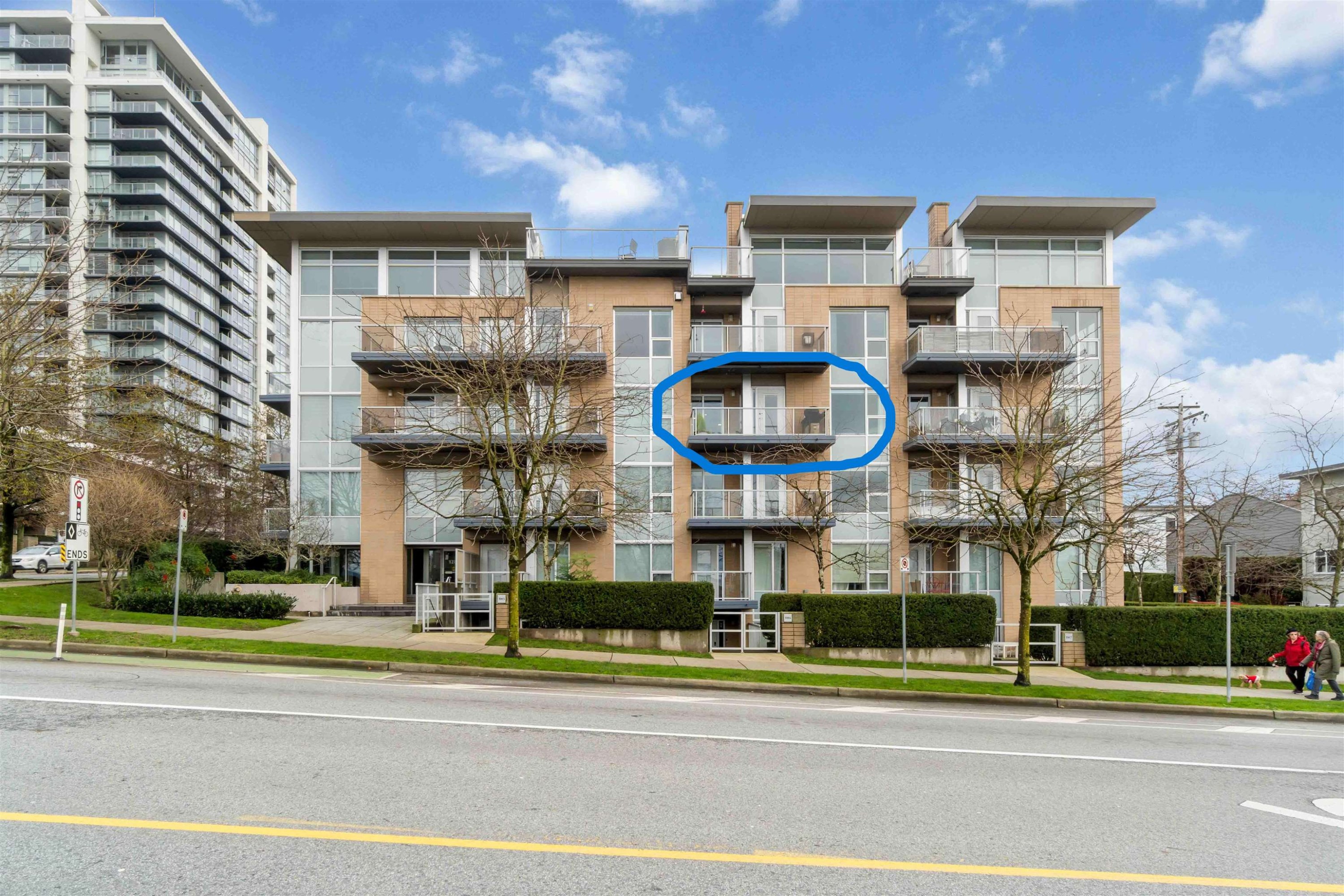 213-1288 Chesterfield Avenue, North Vancouver, BC