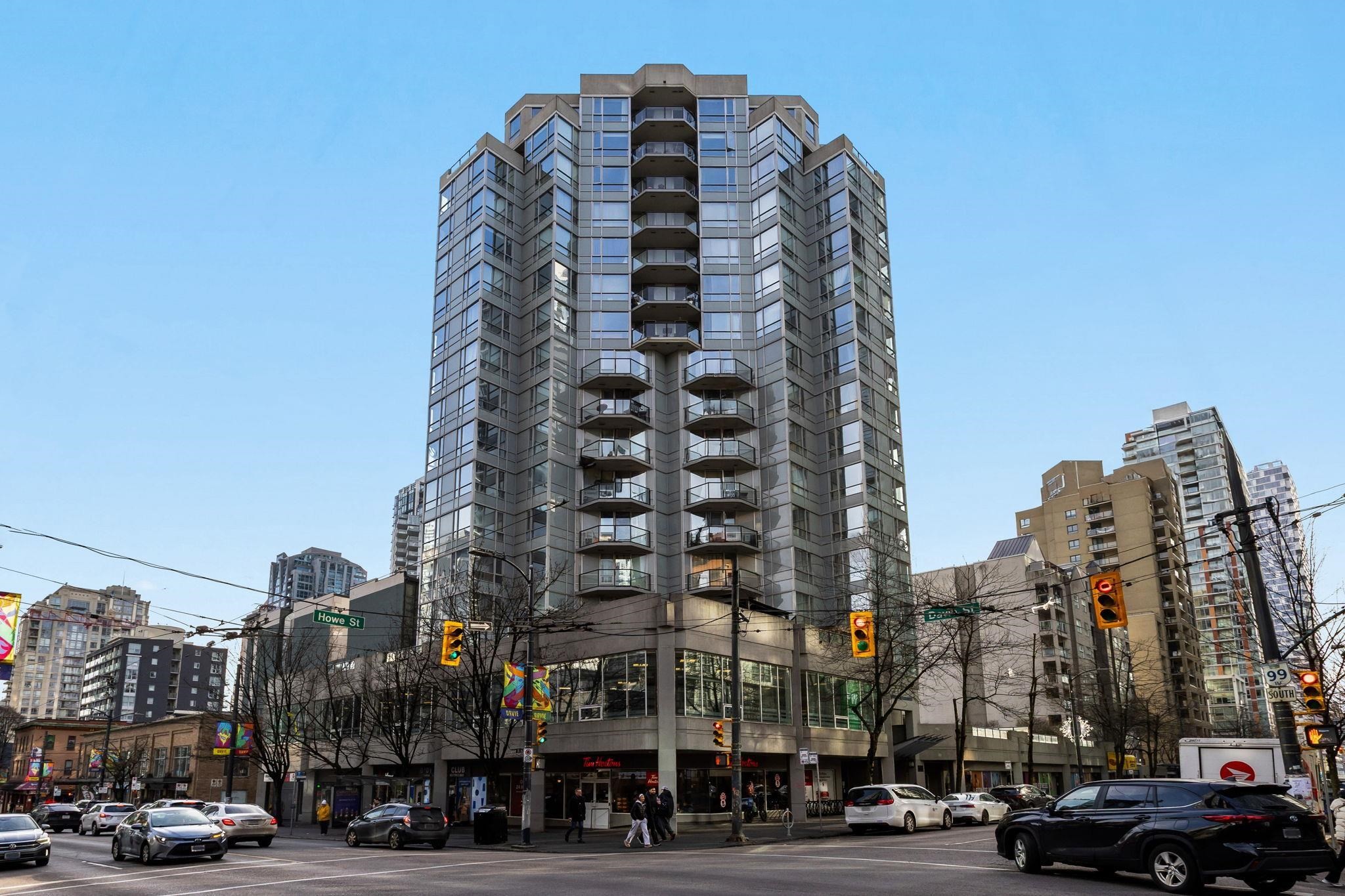 706-1212 Howe Street, Vancouver, BC