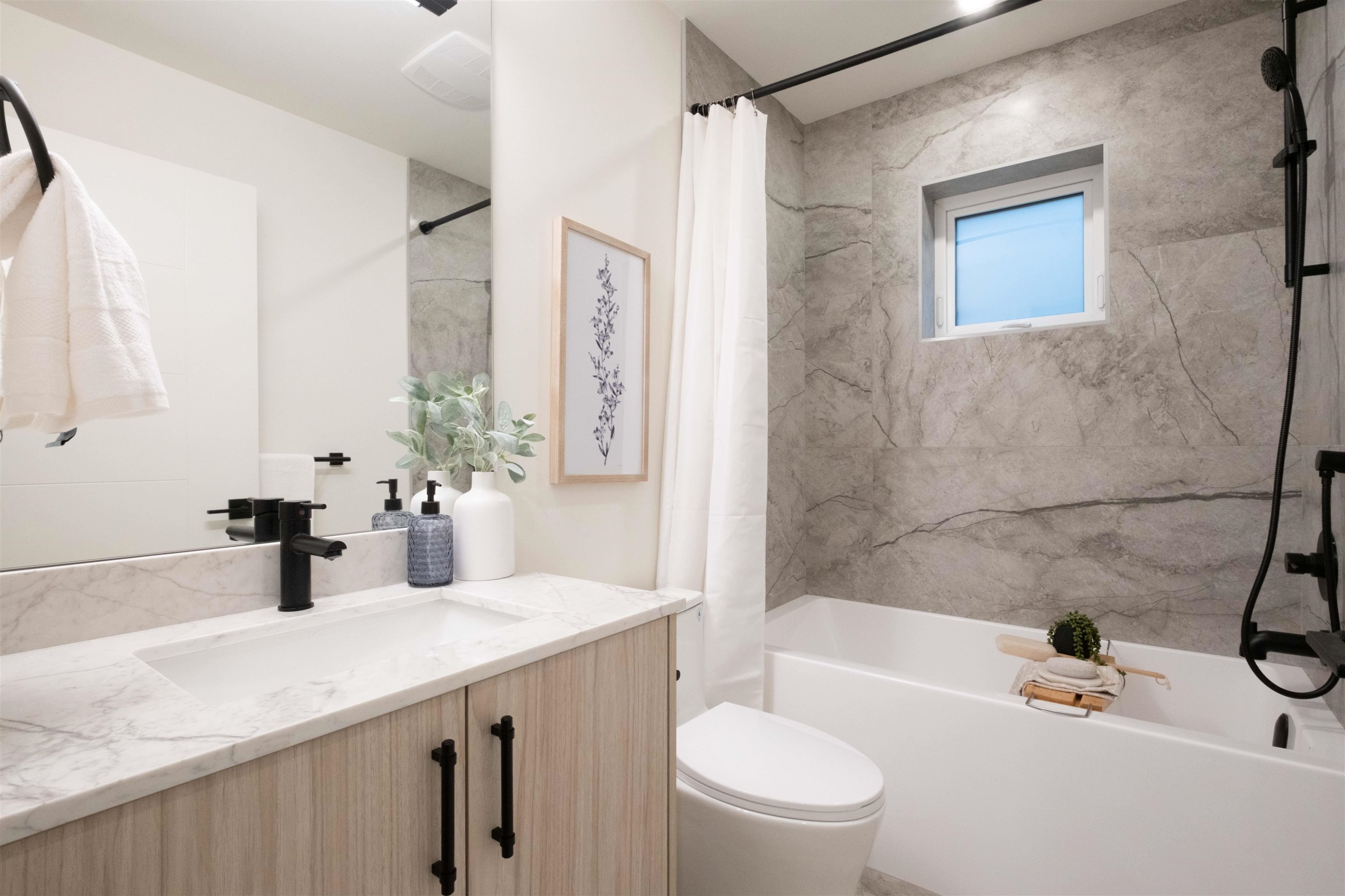 2665 Pender Street E, Vancouver, BC