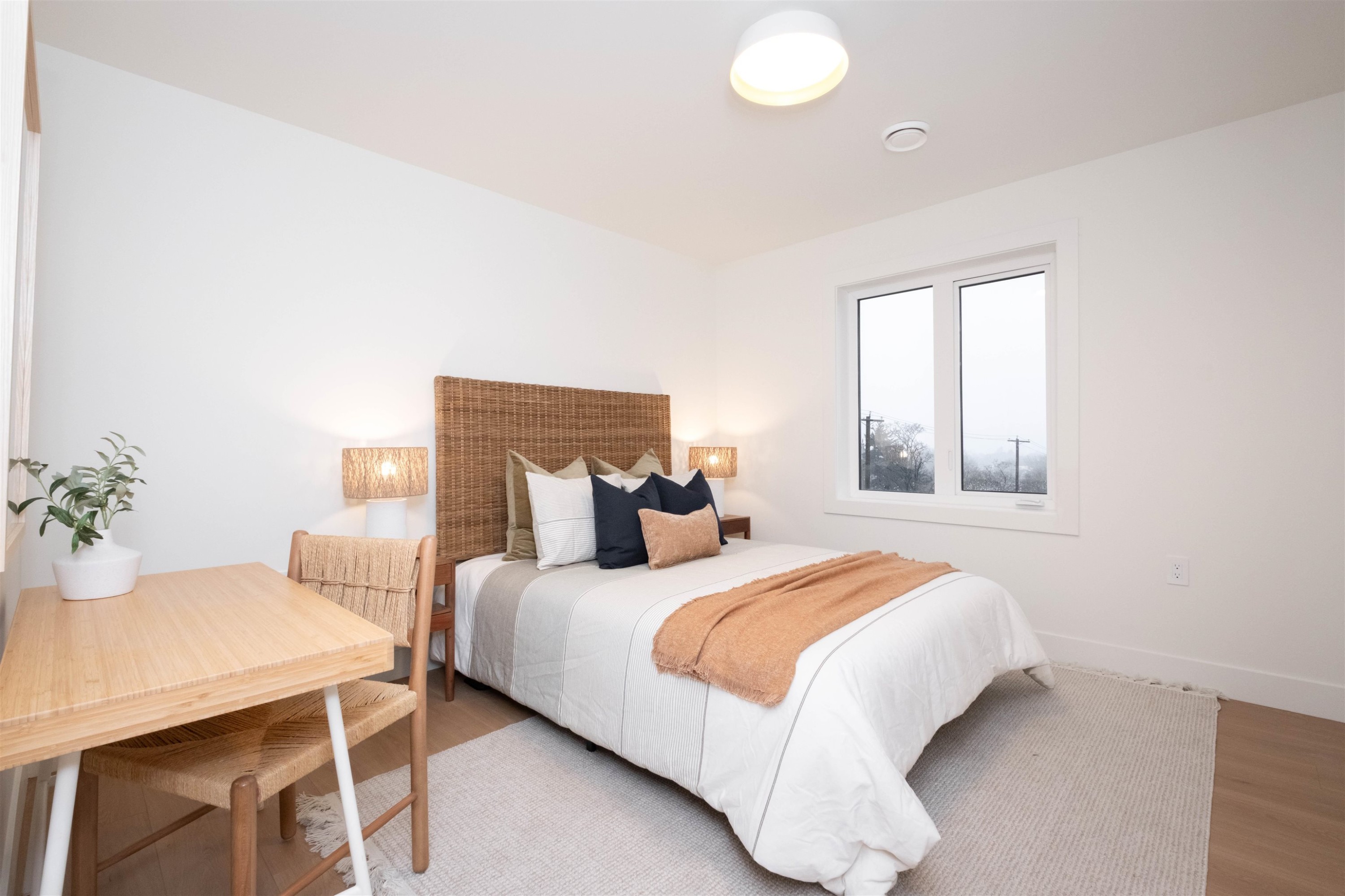 2-2667 Pender Street E, Vancouver, BC