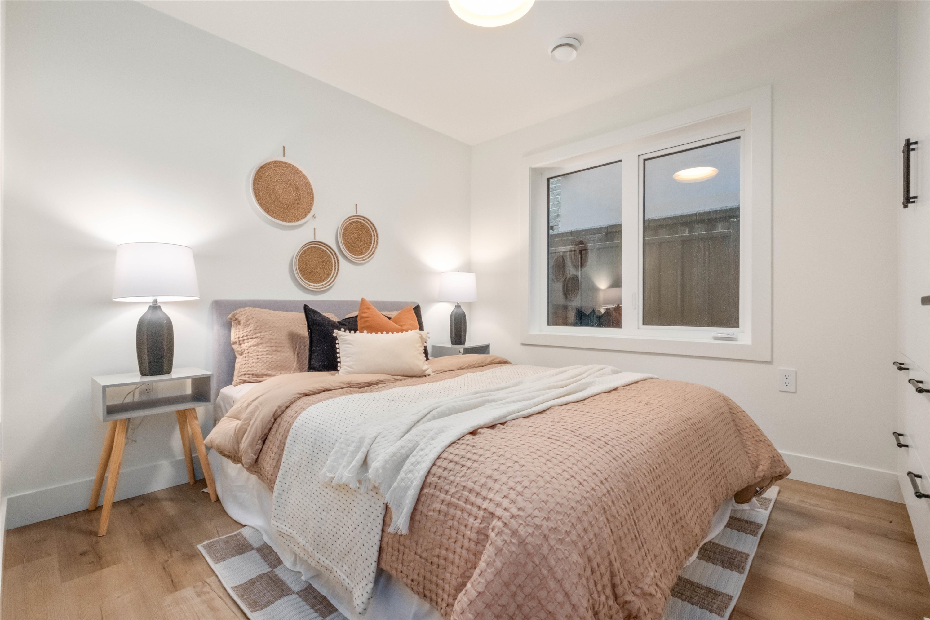 4-2667 Pender Street E, Vancouver, BC