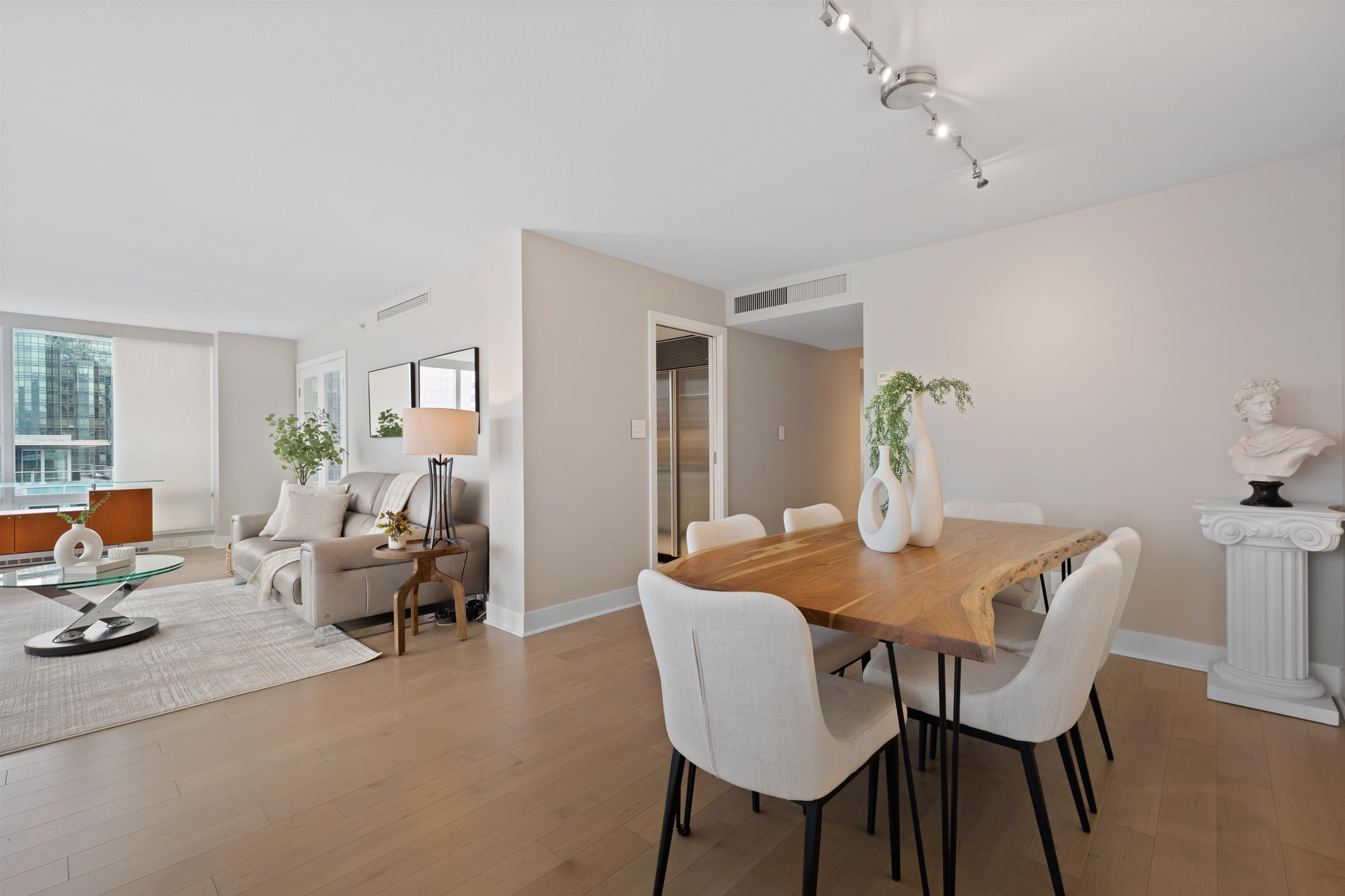 2102-590 Nicola Street, Vancouver, BC