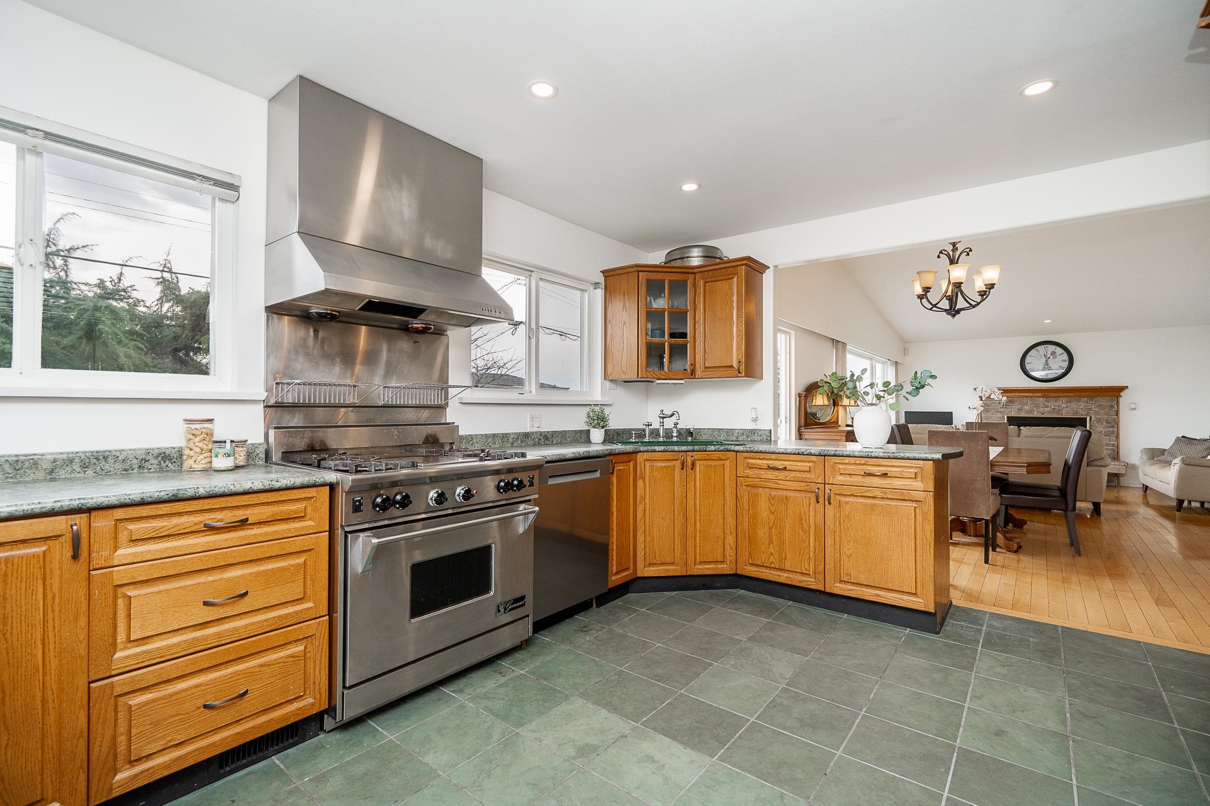 1415 Cornell Avenue, Coquitlam, BC