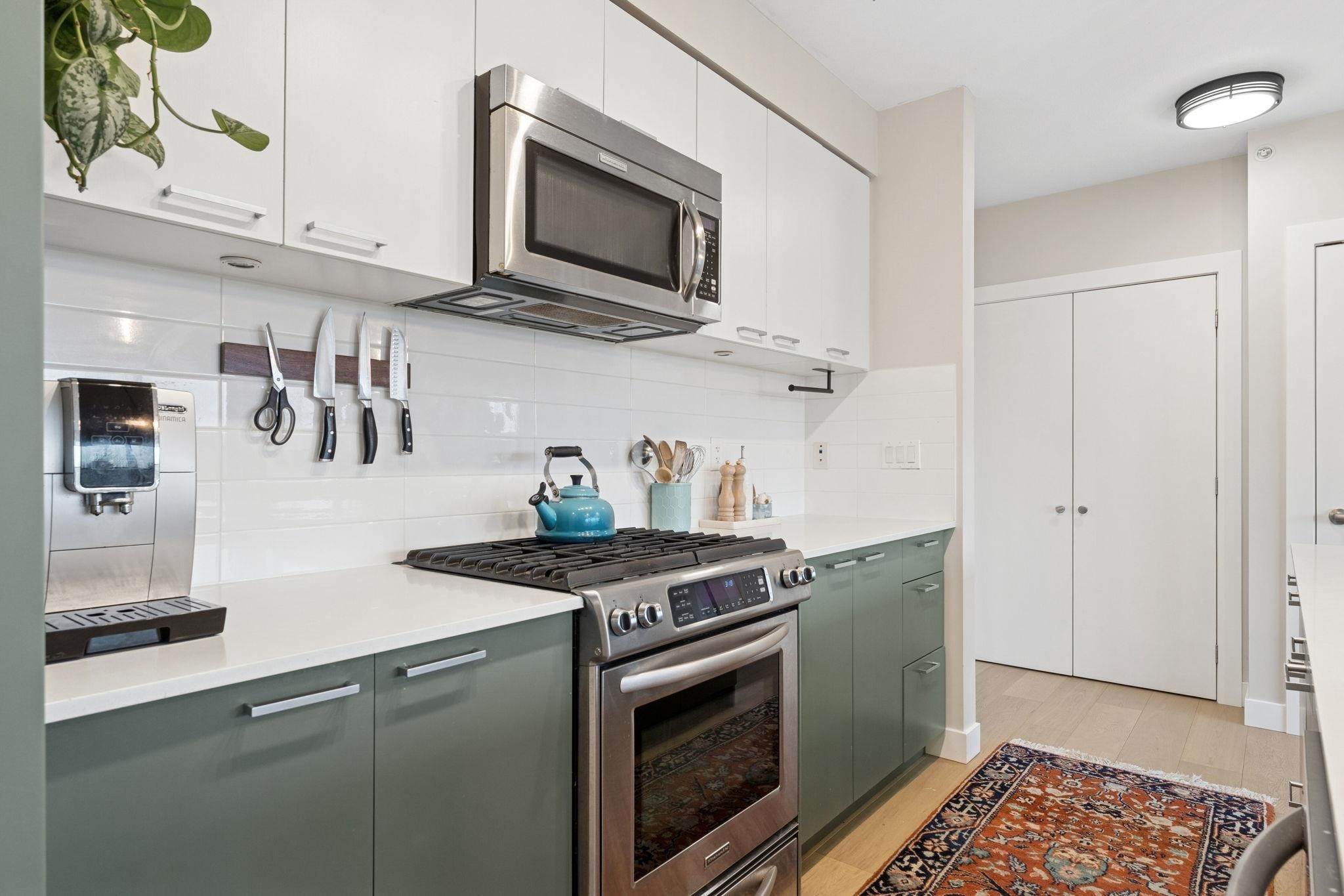 403-1330 Marine Drive, North Vancouver, BC