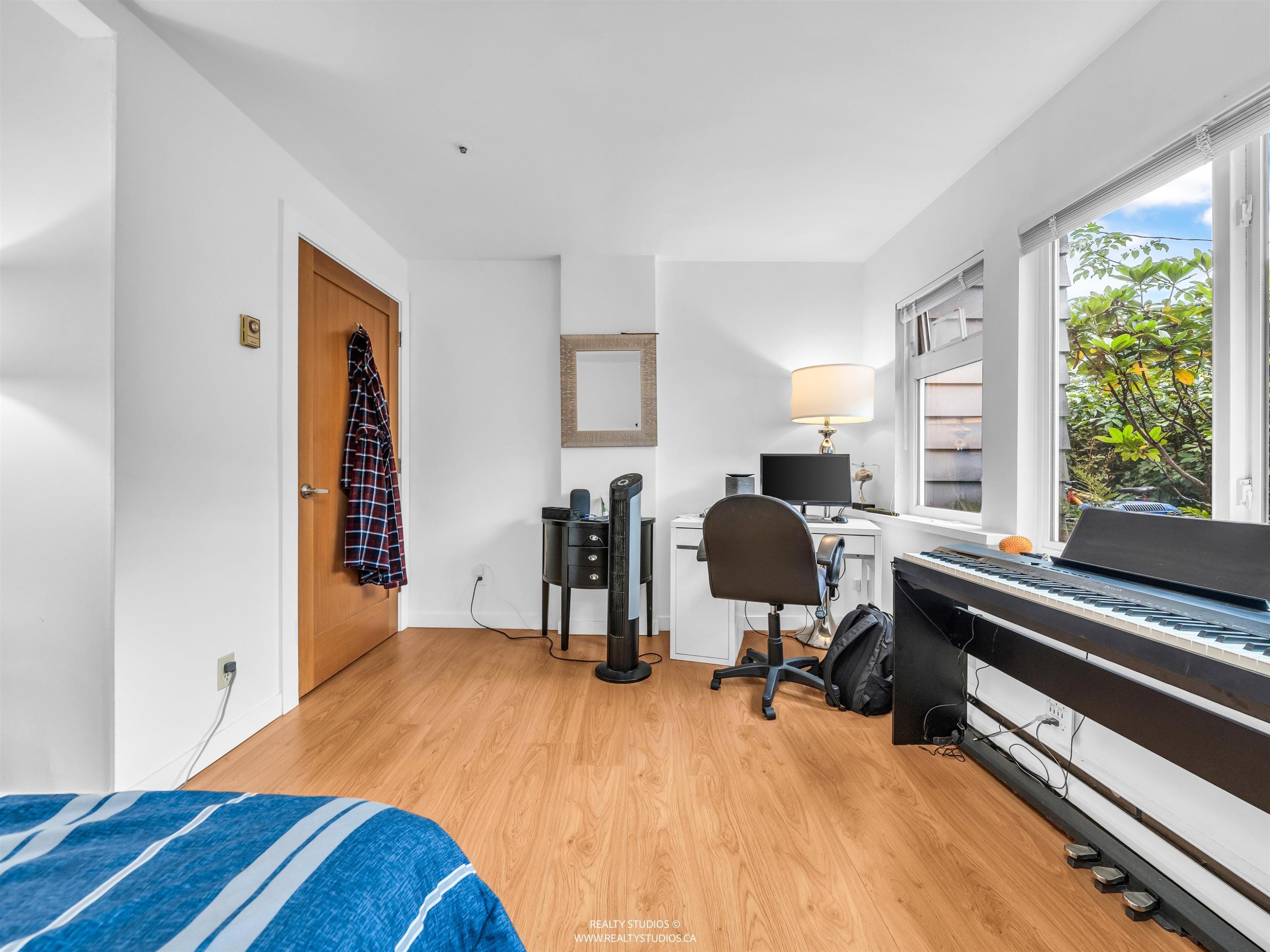 3025 2Nd Avenue W, Vancouver, BC