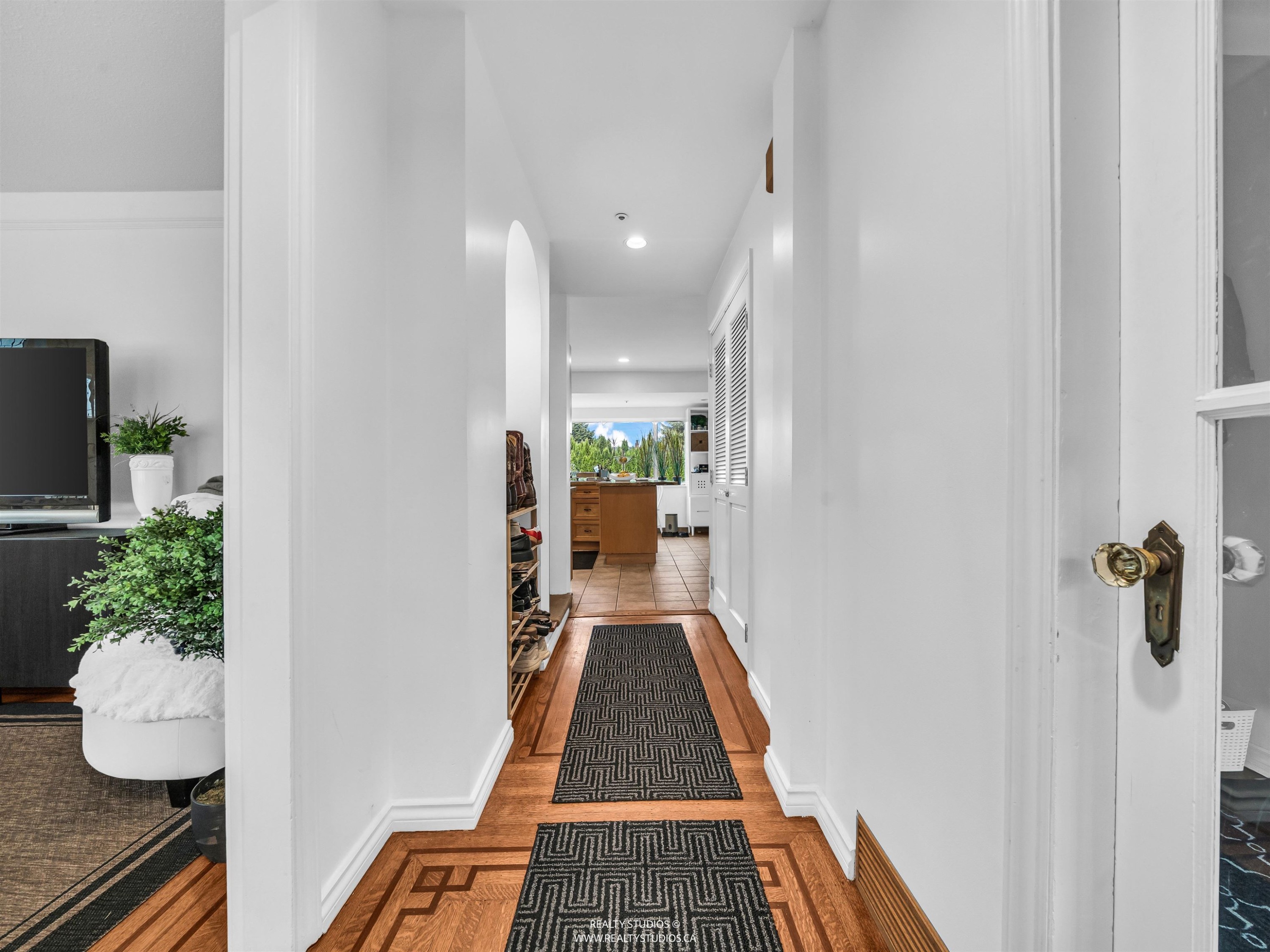 3025 2Nd Avenue W, Vancouver, BC