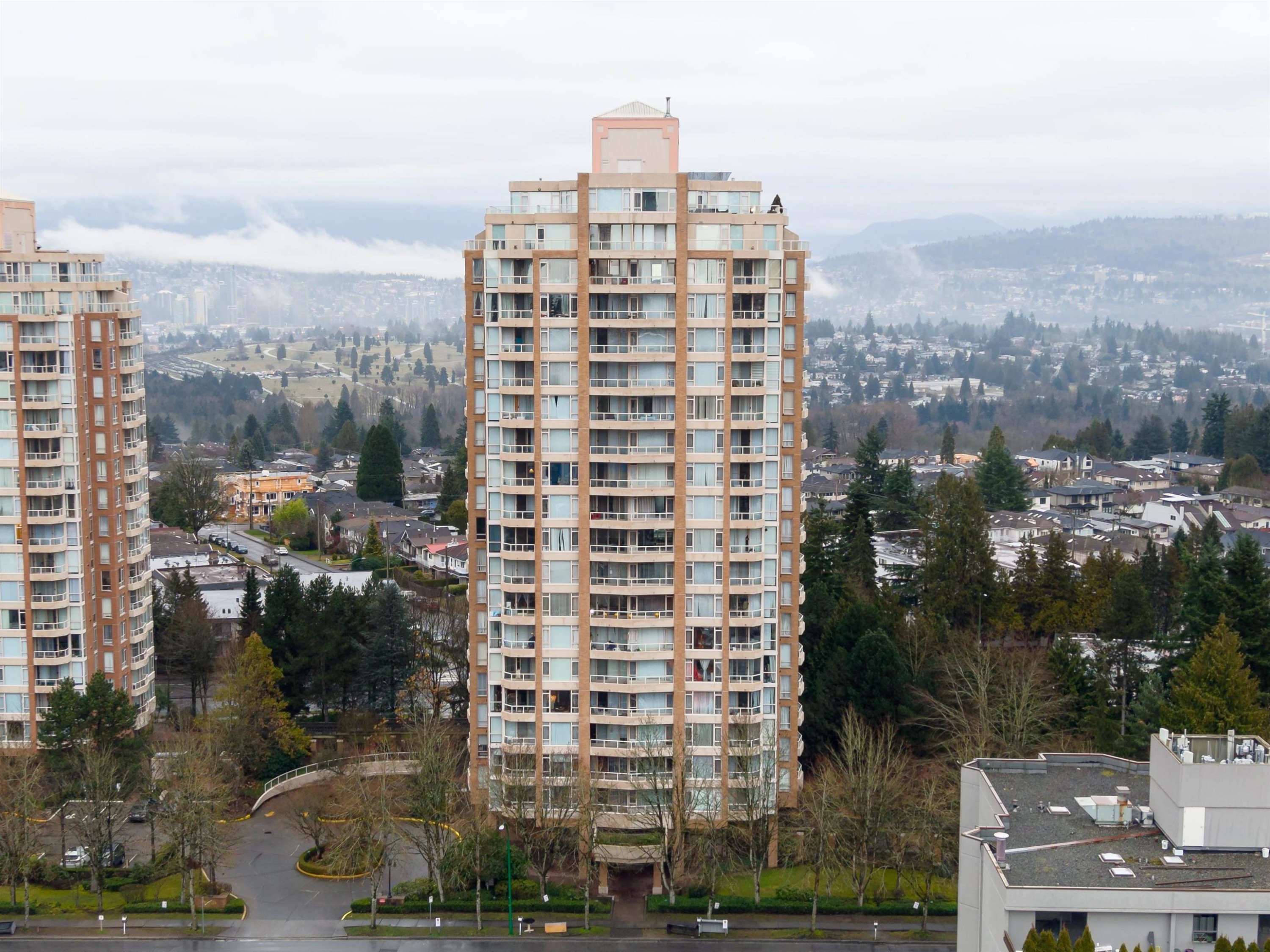 1505-4689 Hazel Street, Burnaby, BC