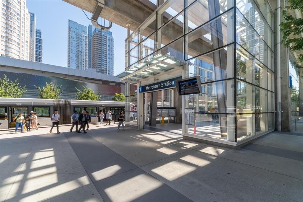 1505-4689 Hazel Street, Burnaby, BC