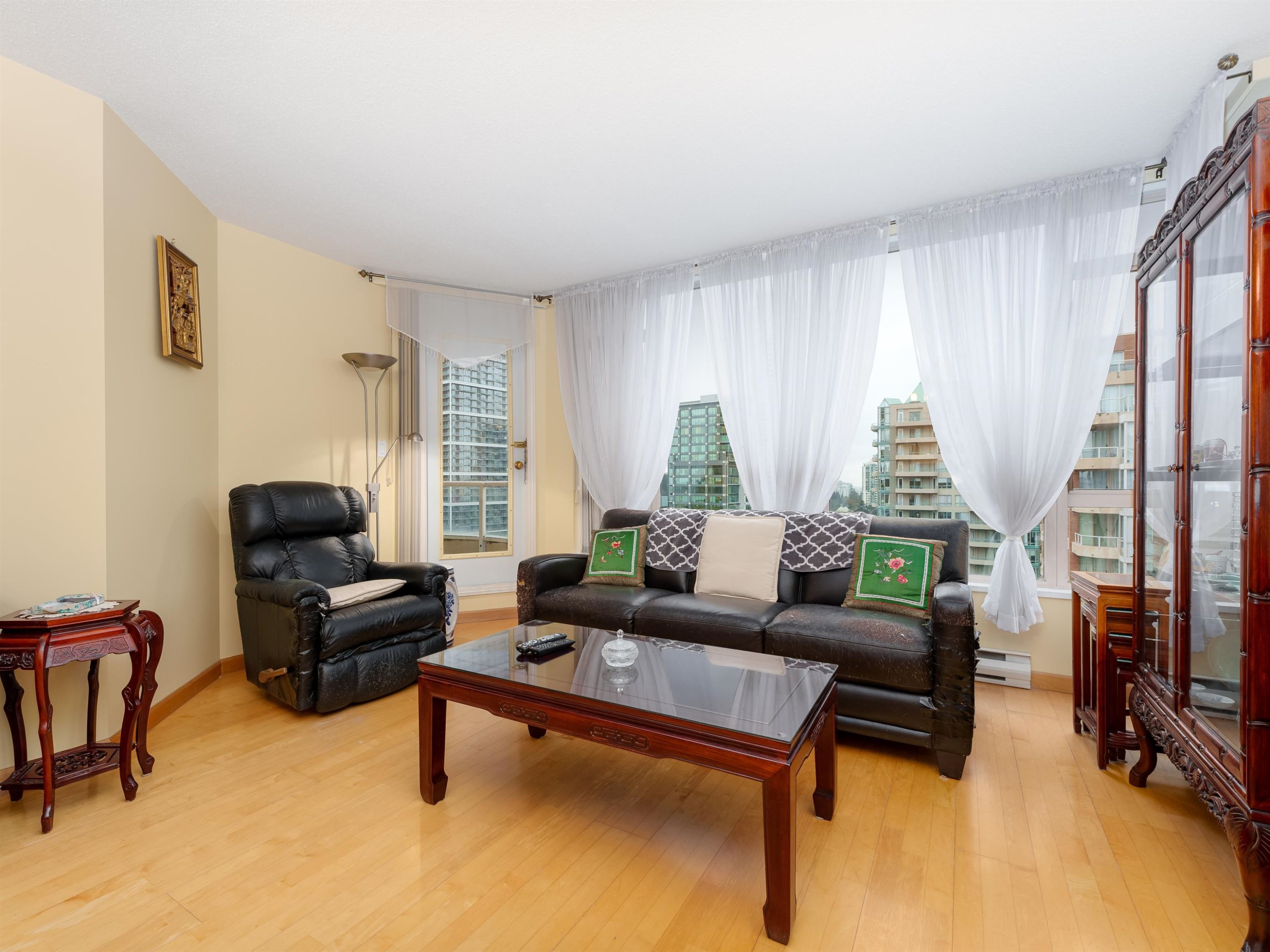 1505-4689 Hazel Street, Burnaby, BC