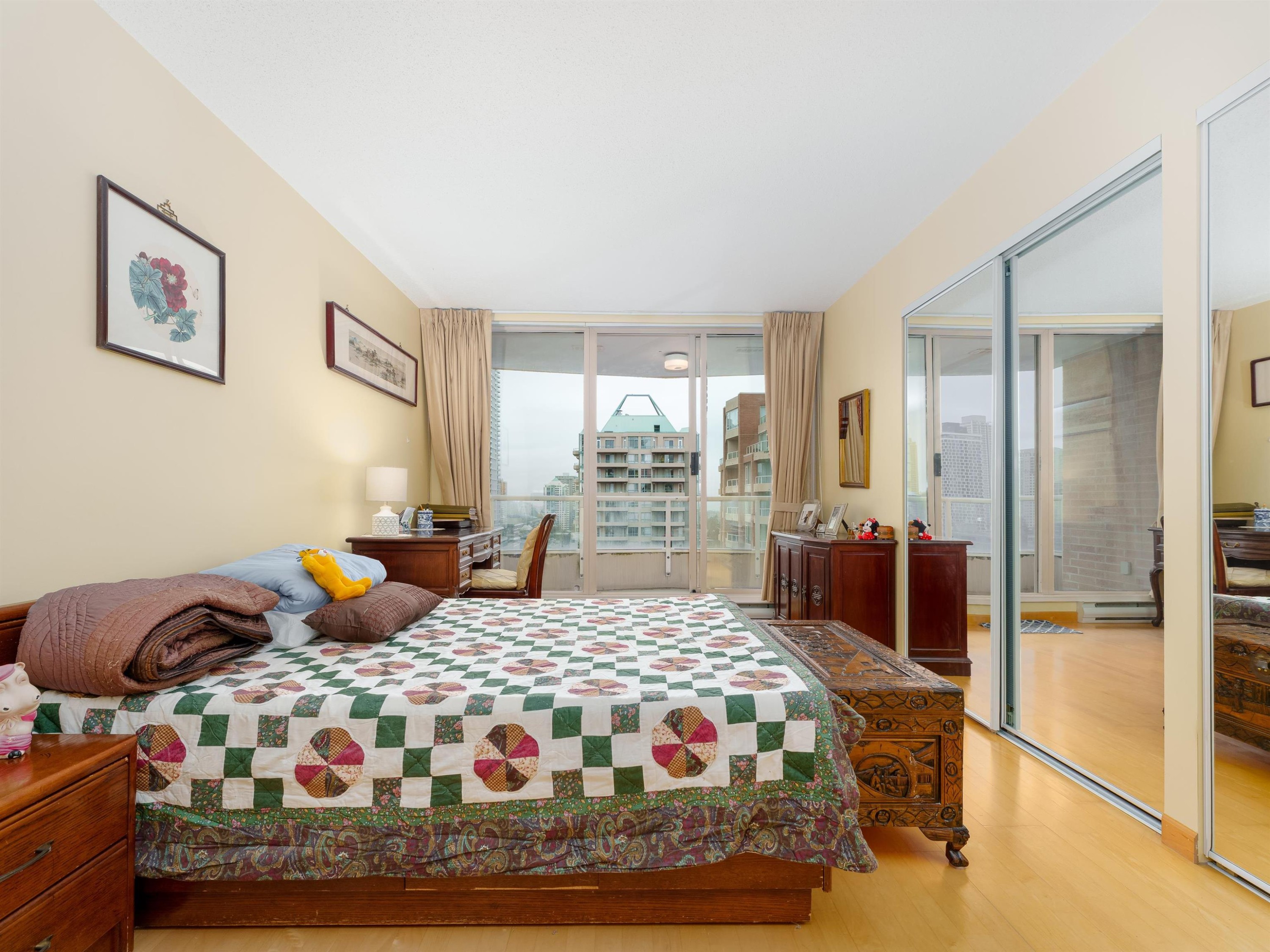 1505-4689 Hazel Street, Burnaby, BC