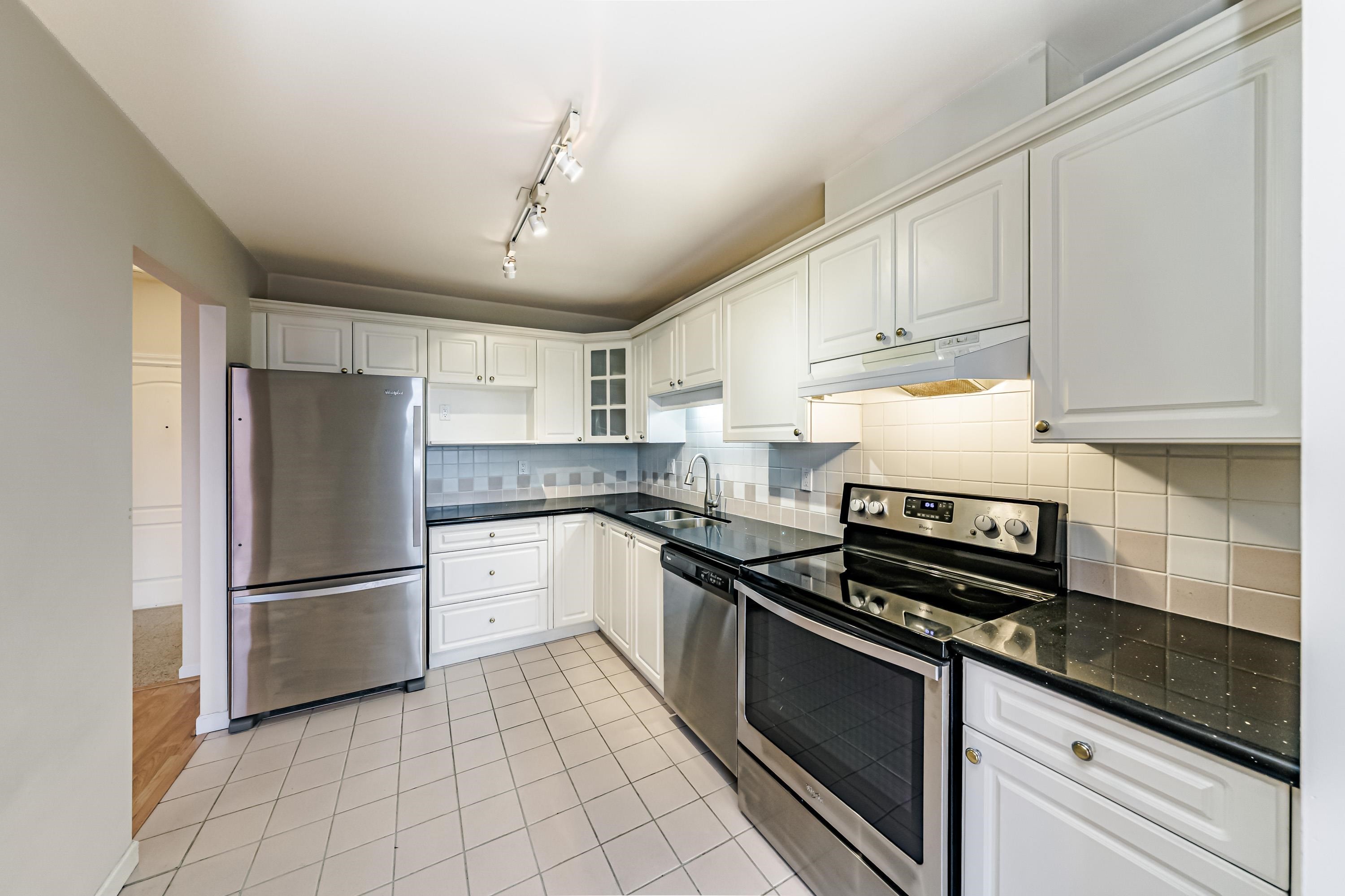 1502-6838 Station Hill Drive, Burnaby, BC