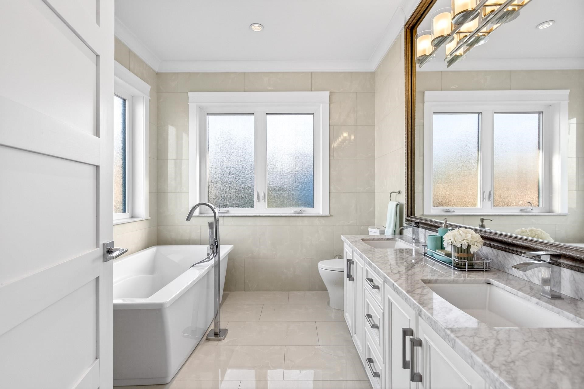 2989 32Nd Avenue W, Vancouver, BC