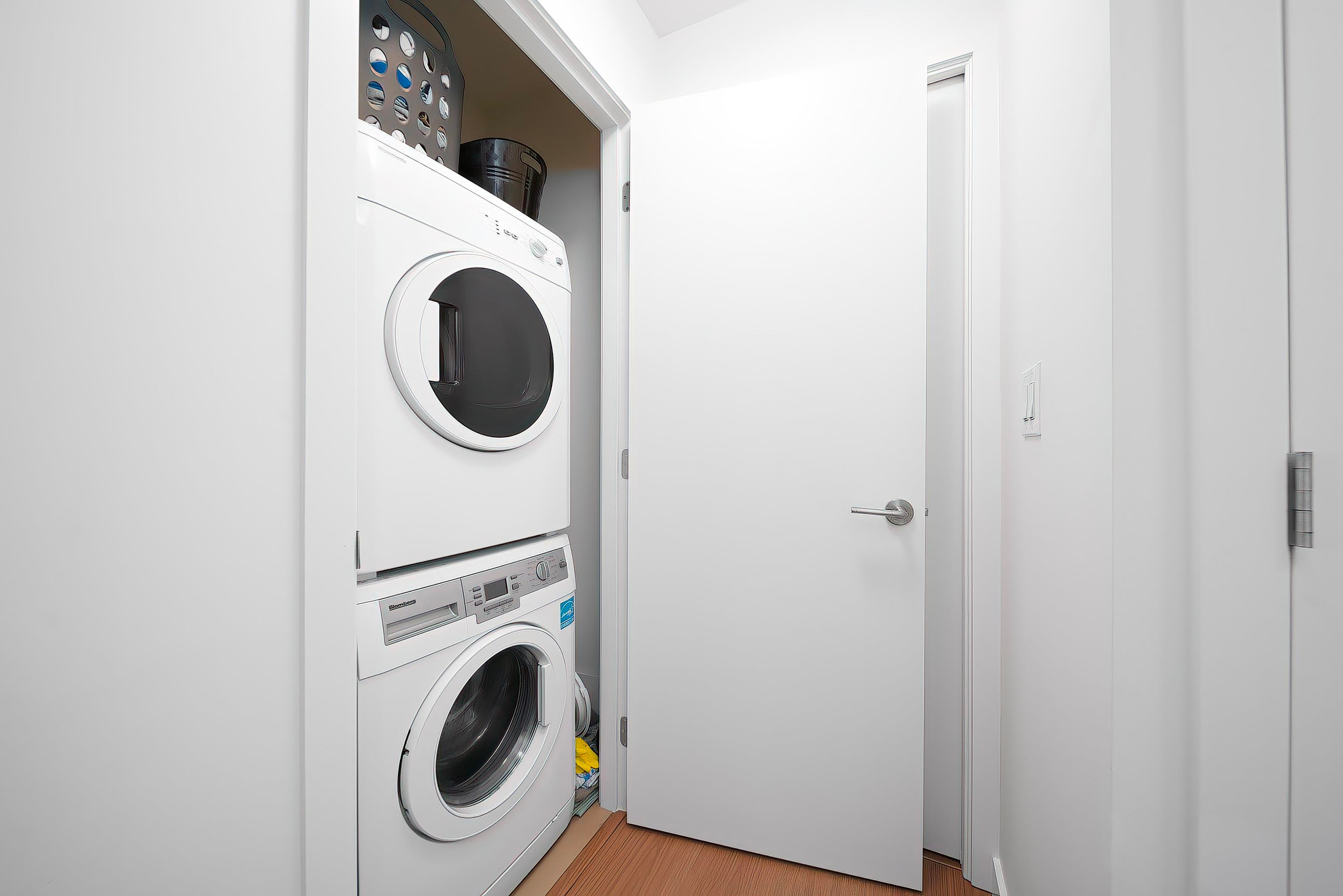 1907-5470 Ormidale Street, Vancouver, BC