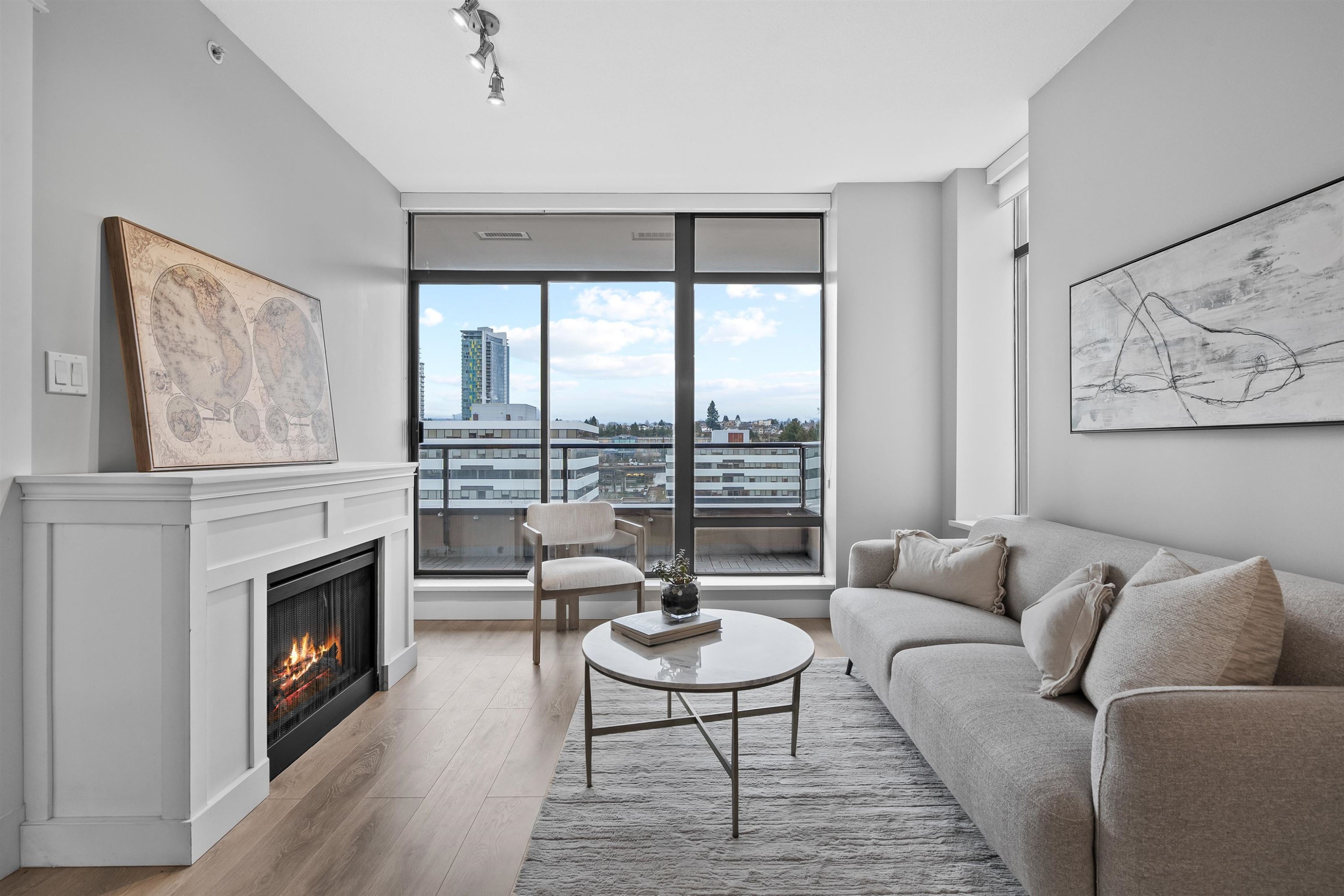 902-4250 Dawson Street, Burnaby, BC