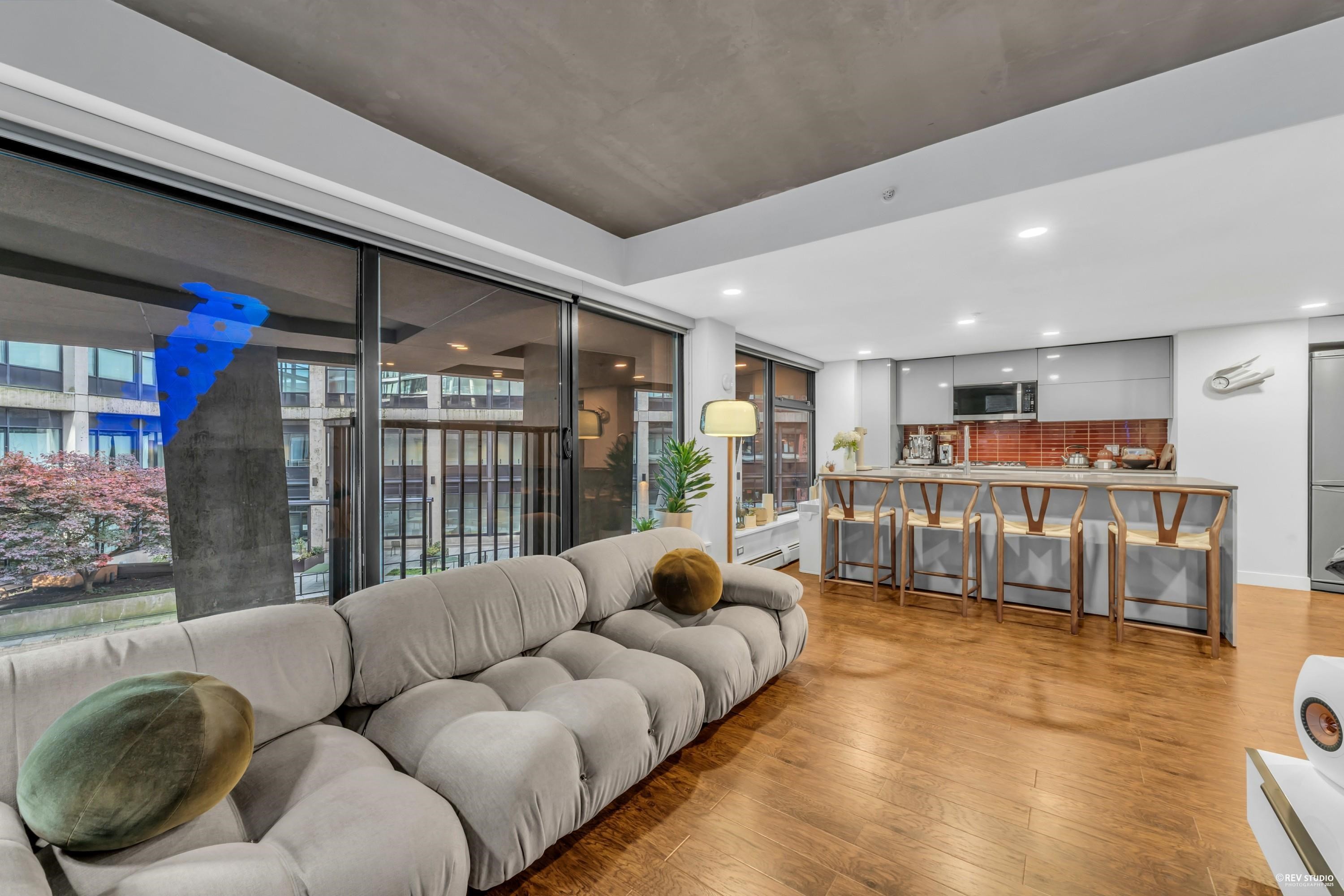 605-128 Cordova Street W, Vancouver, BC