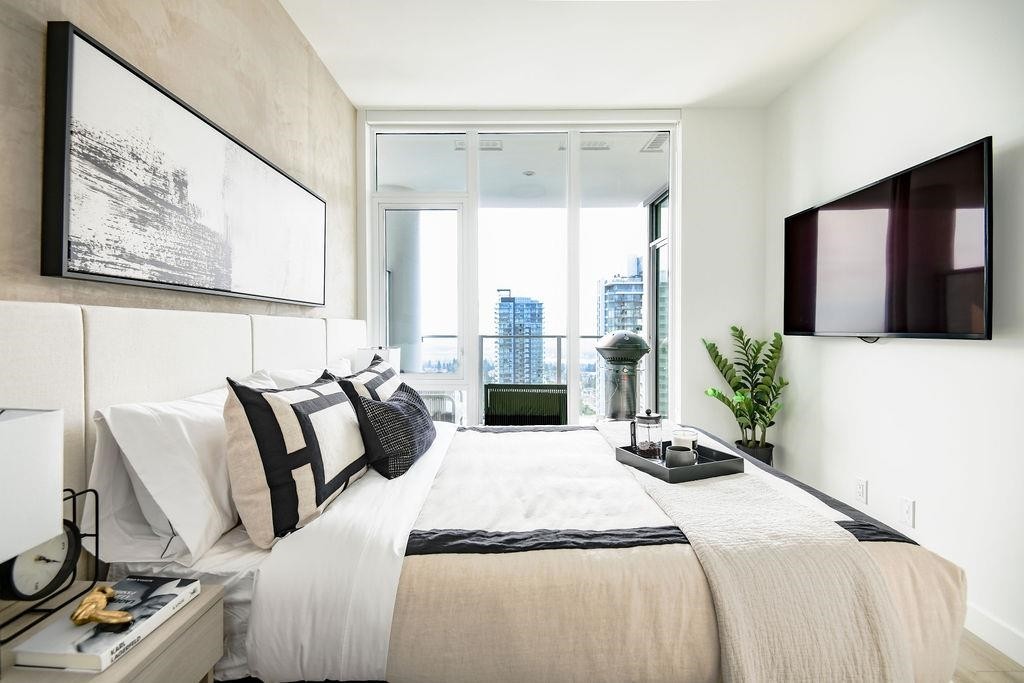 2504-4988 Bennett Street, Burnaby, BC