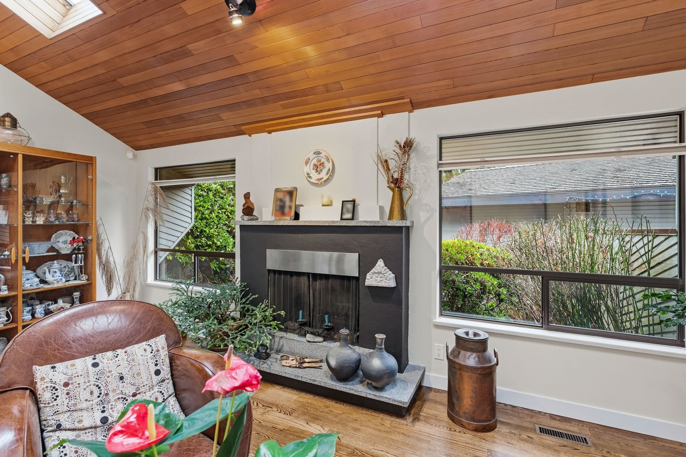 5639 White Pine Lane, North Vancouver, BC