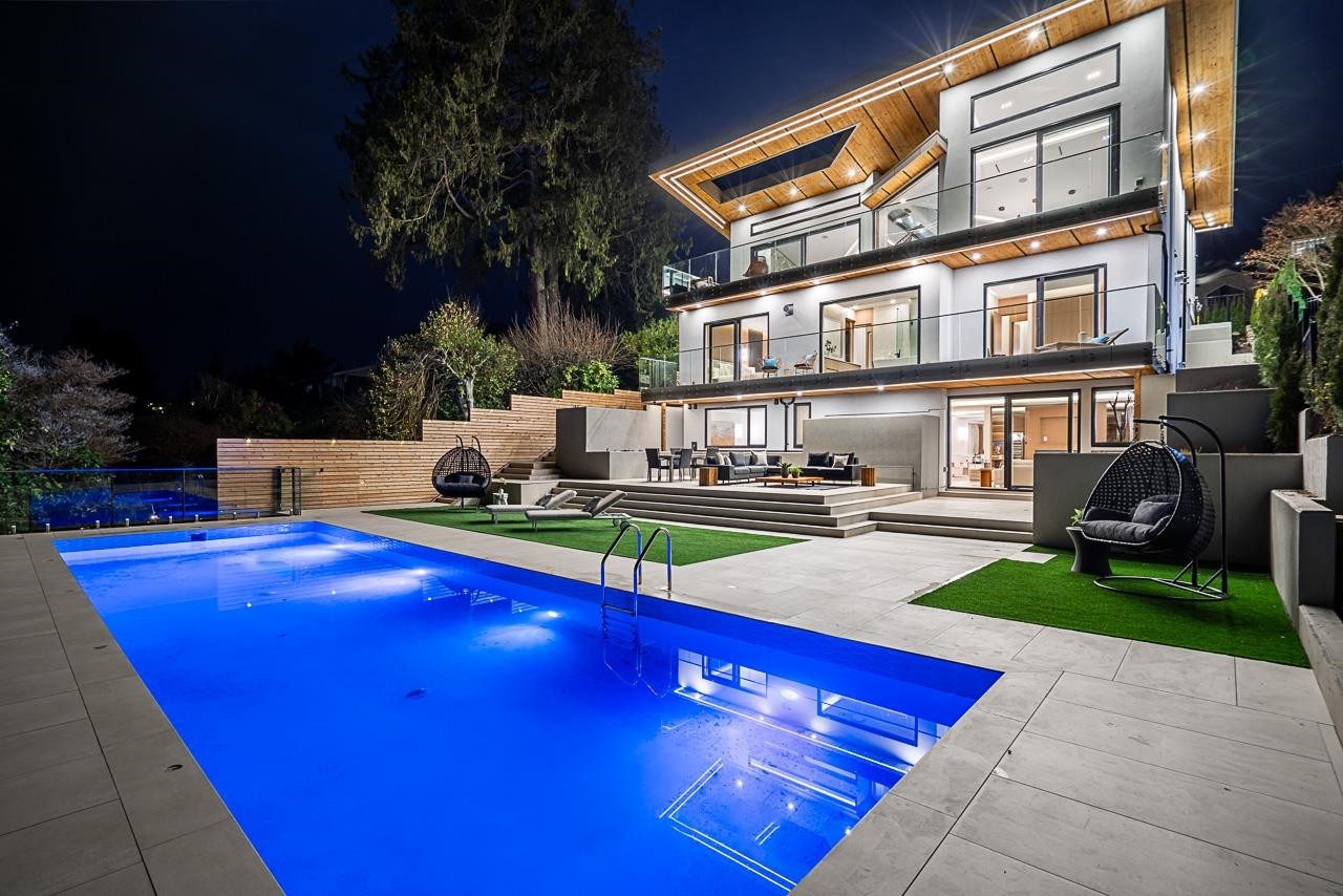 2356 Ottawa Avenue, West Vancouver, BC