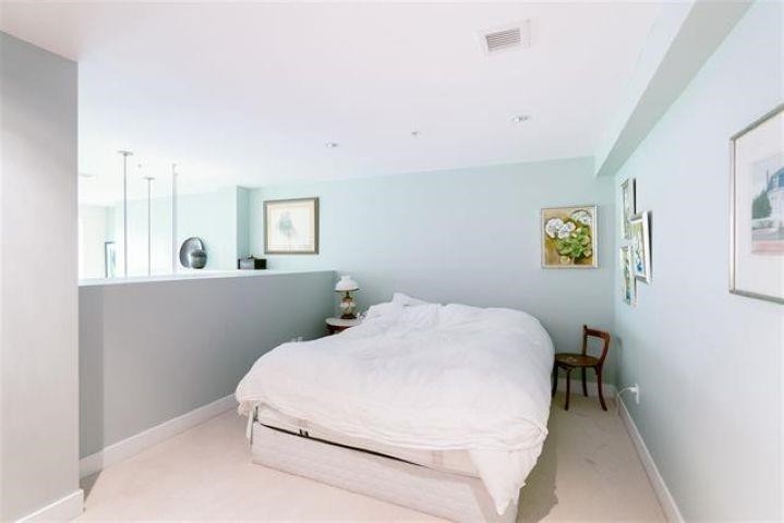 296 1St Avenue W, Vancouver, BC