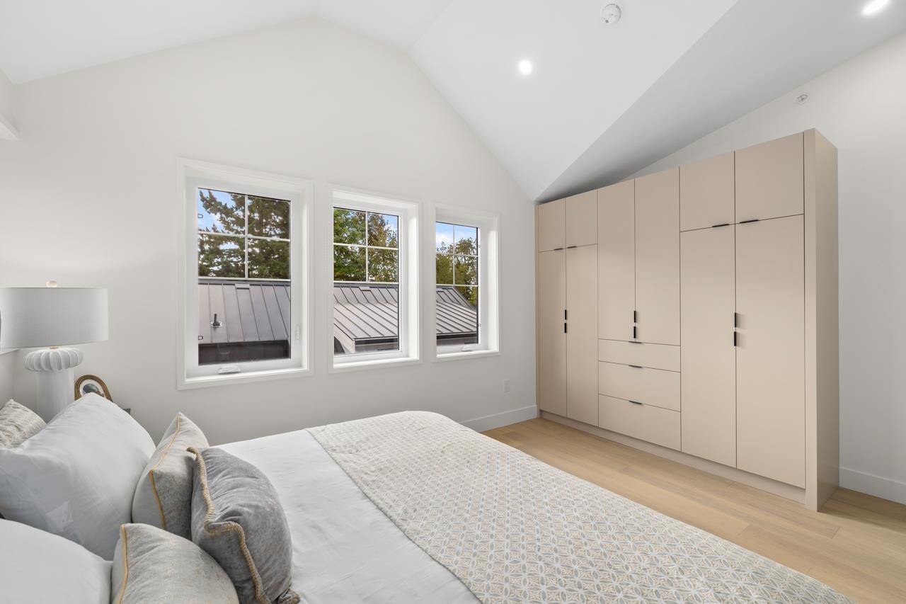 2436 49Th Avenue W, Vancouver, BC