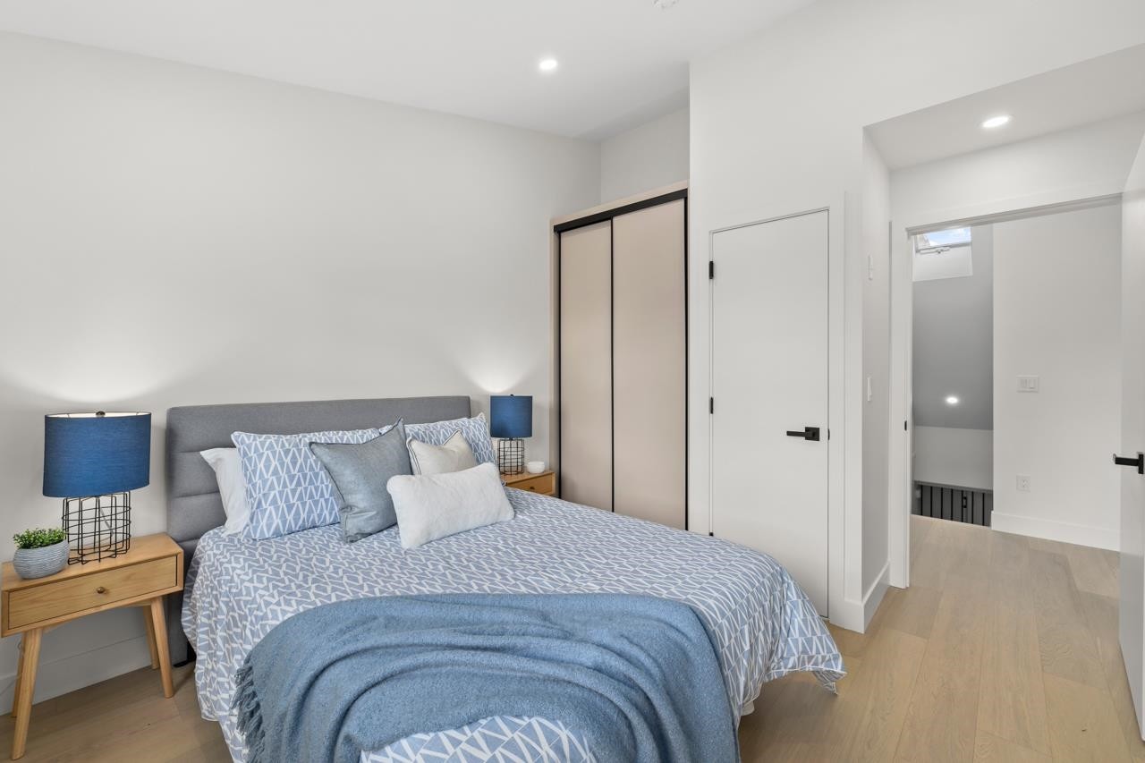 2436 49Th Avenue W, Vancouver, BC