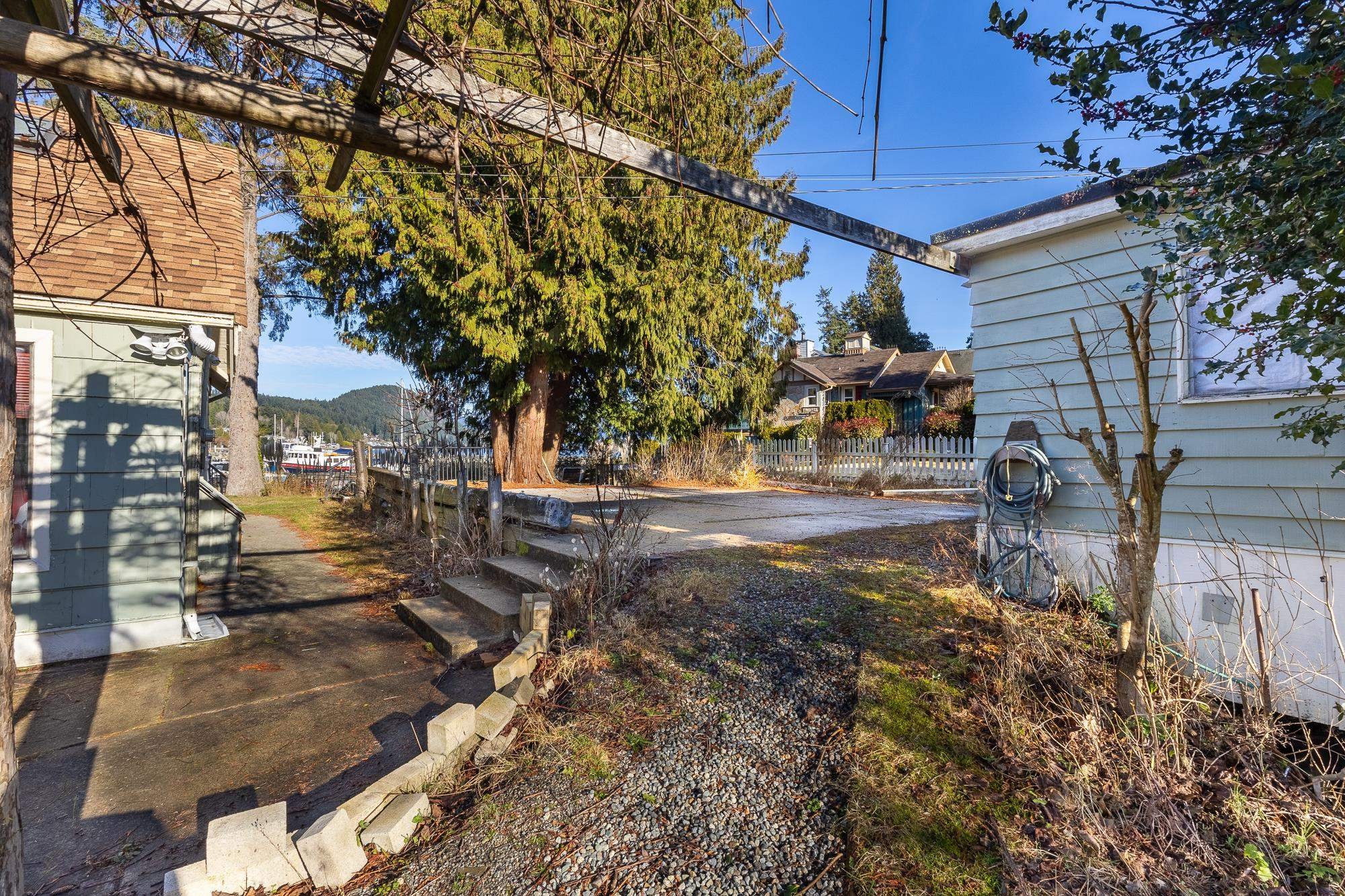 636 Bay Road, Gibsons, BC