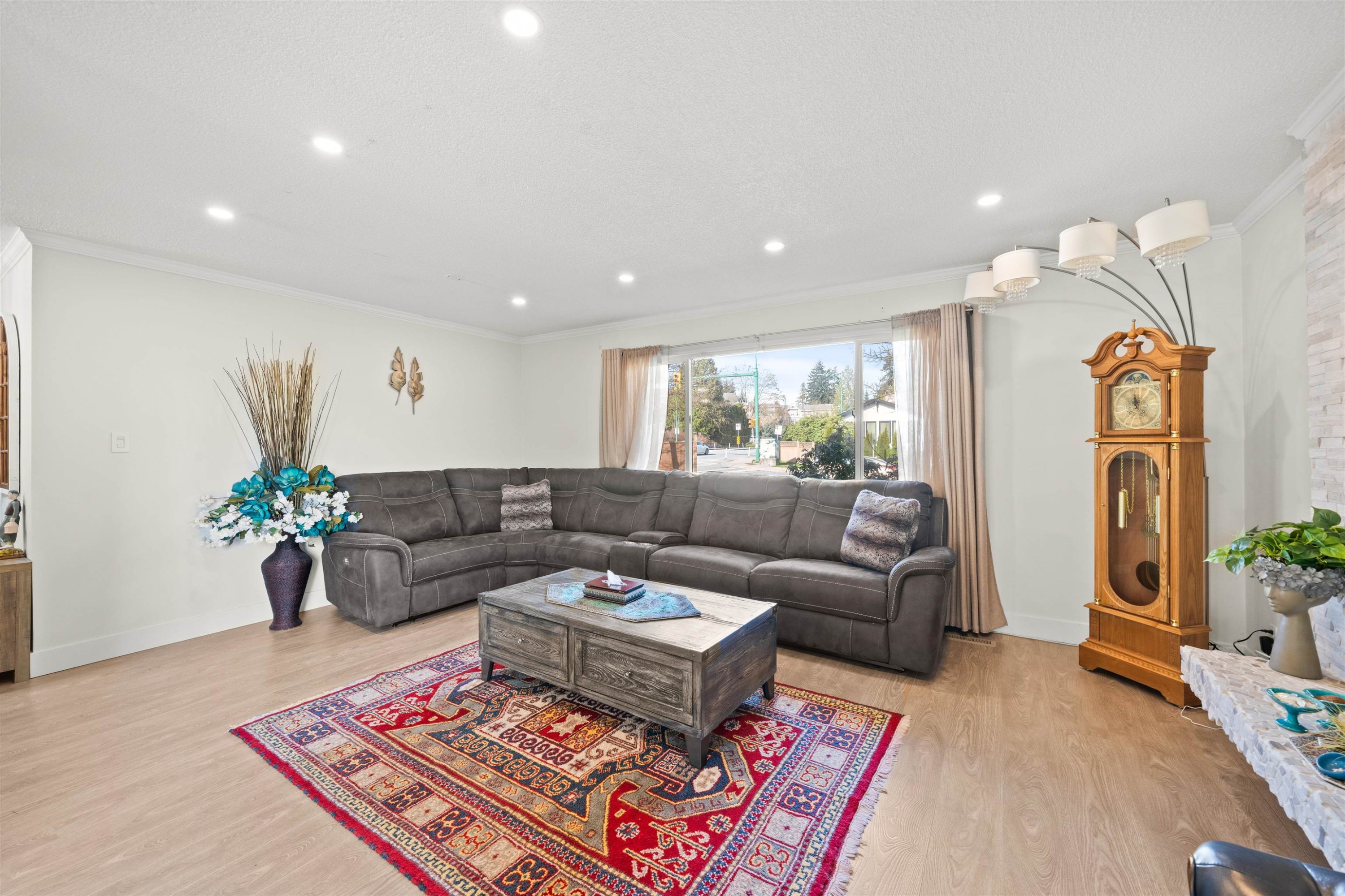 2333 Kirkstone Road, North Vancouver, BC