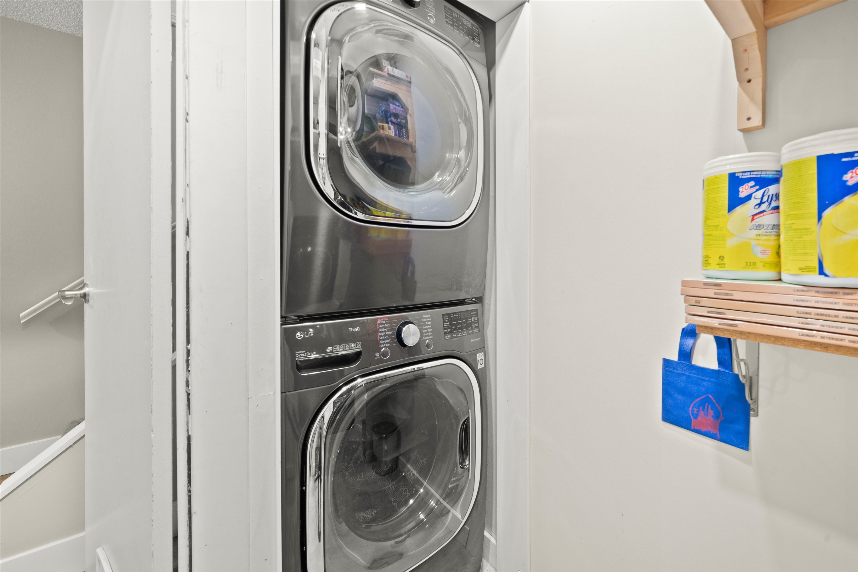 2333 Kirkstone Road, North Vancouver, BC