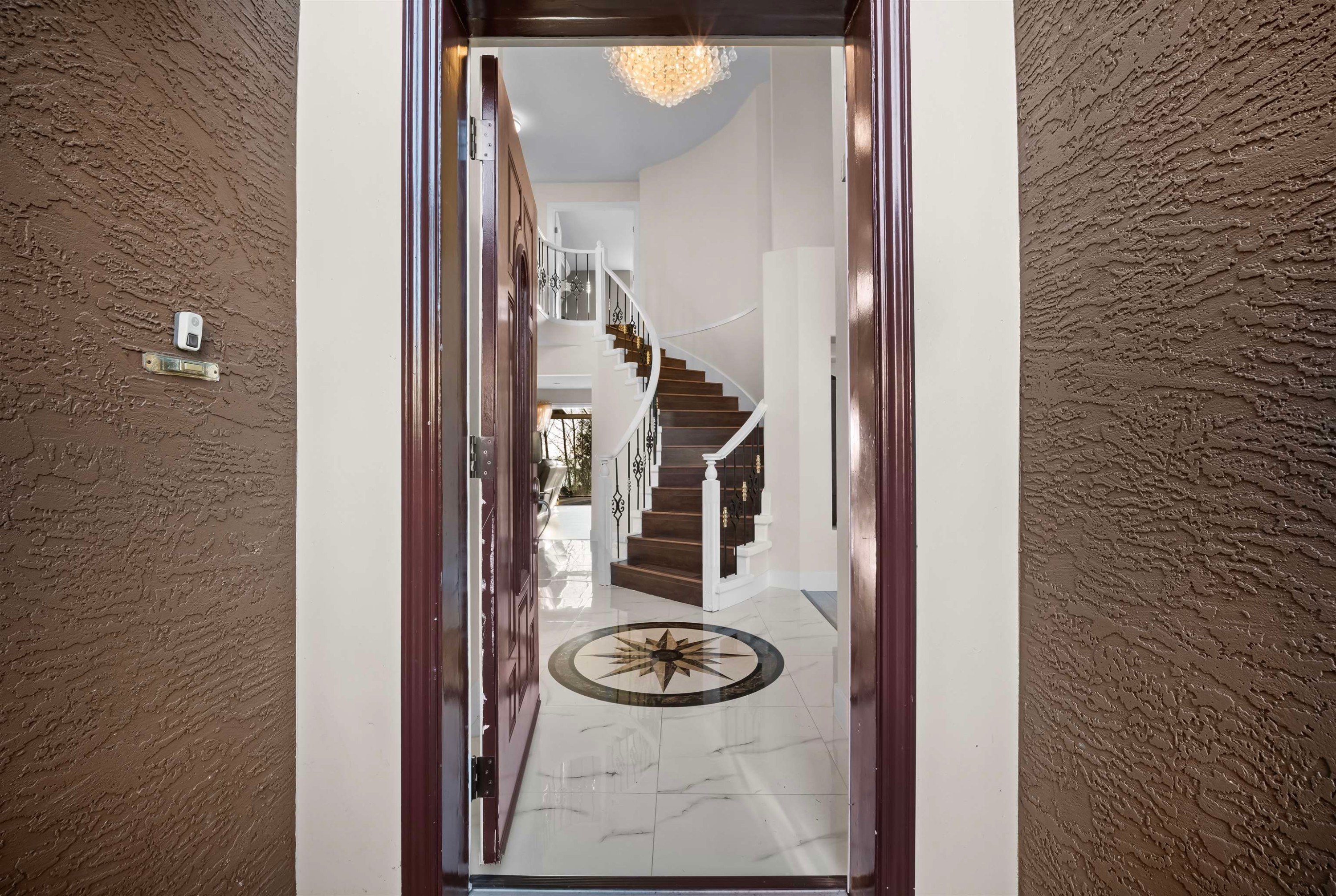 2622 Sandstone Crescent, Coquitlam, BC