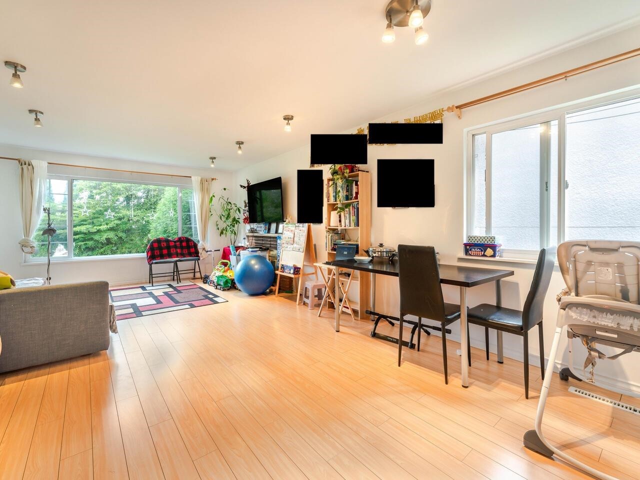 2216 41St Avenue E, Vancouver, BC