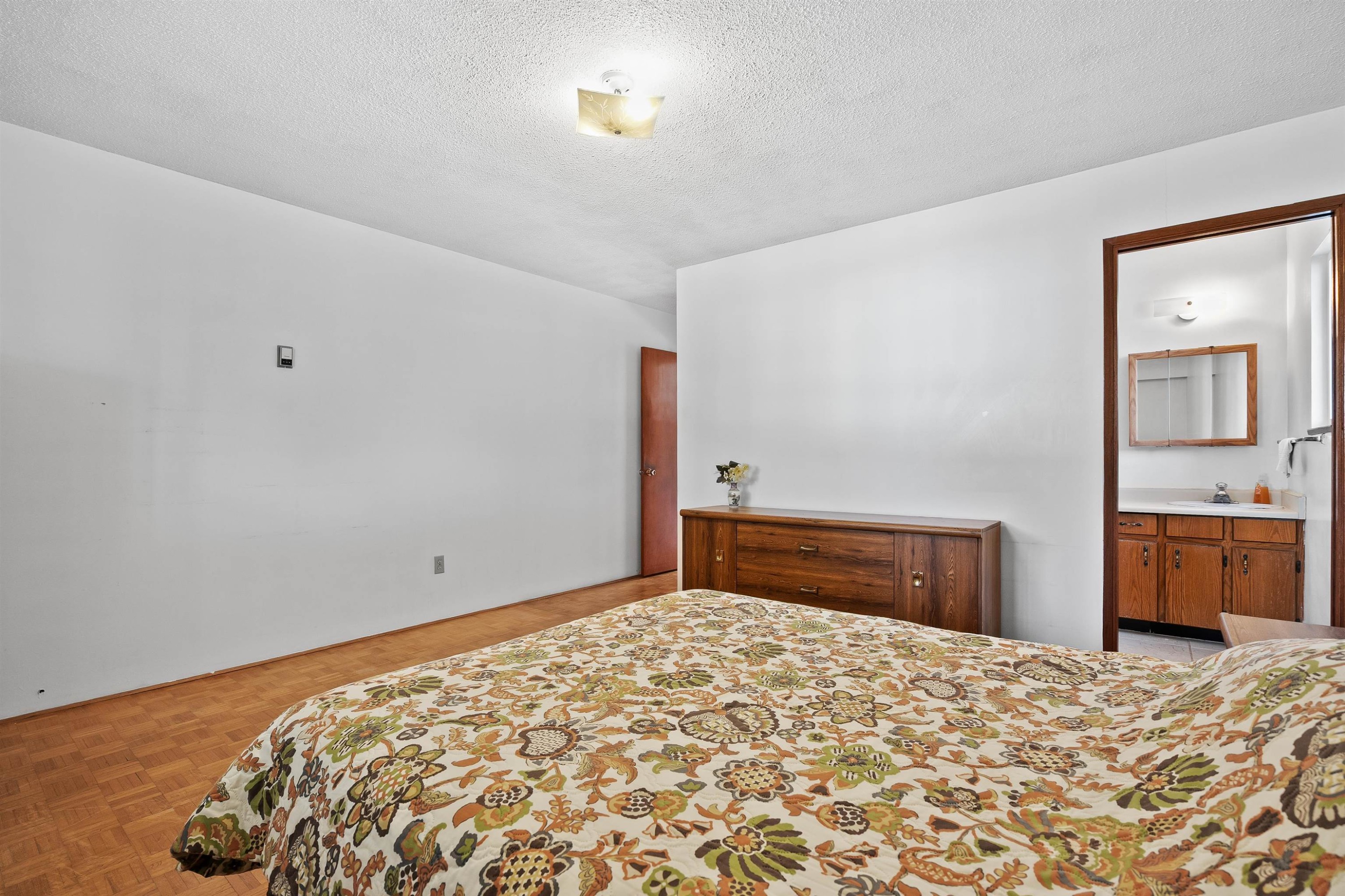 1181 24Th Avenue E, Vancouver, BC