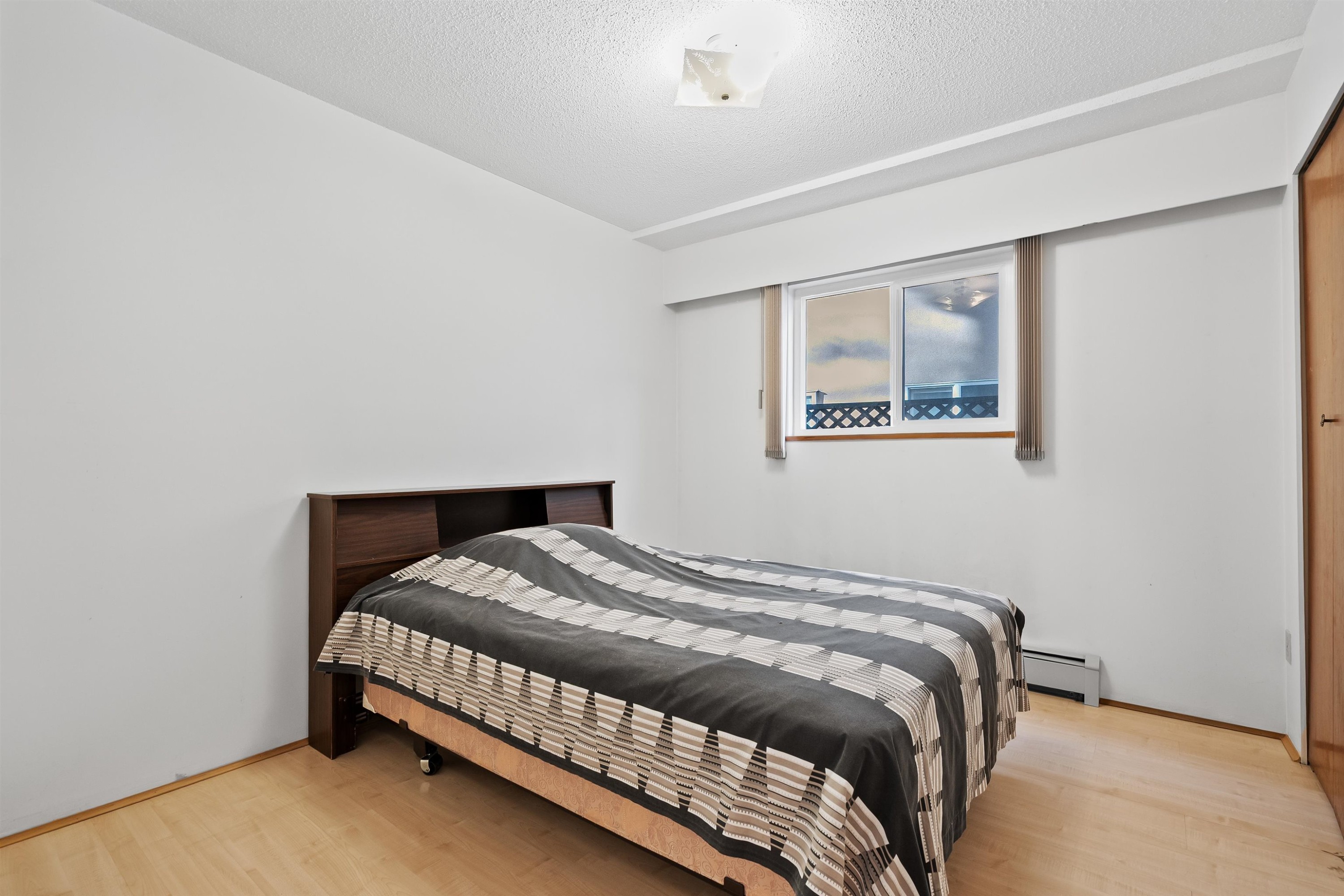 1181 24Th Avenue E, Vancouver, BC