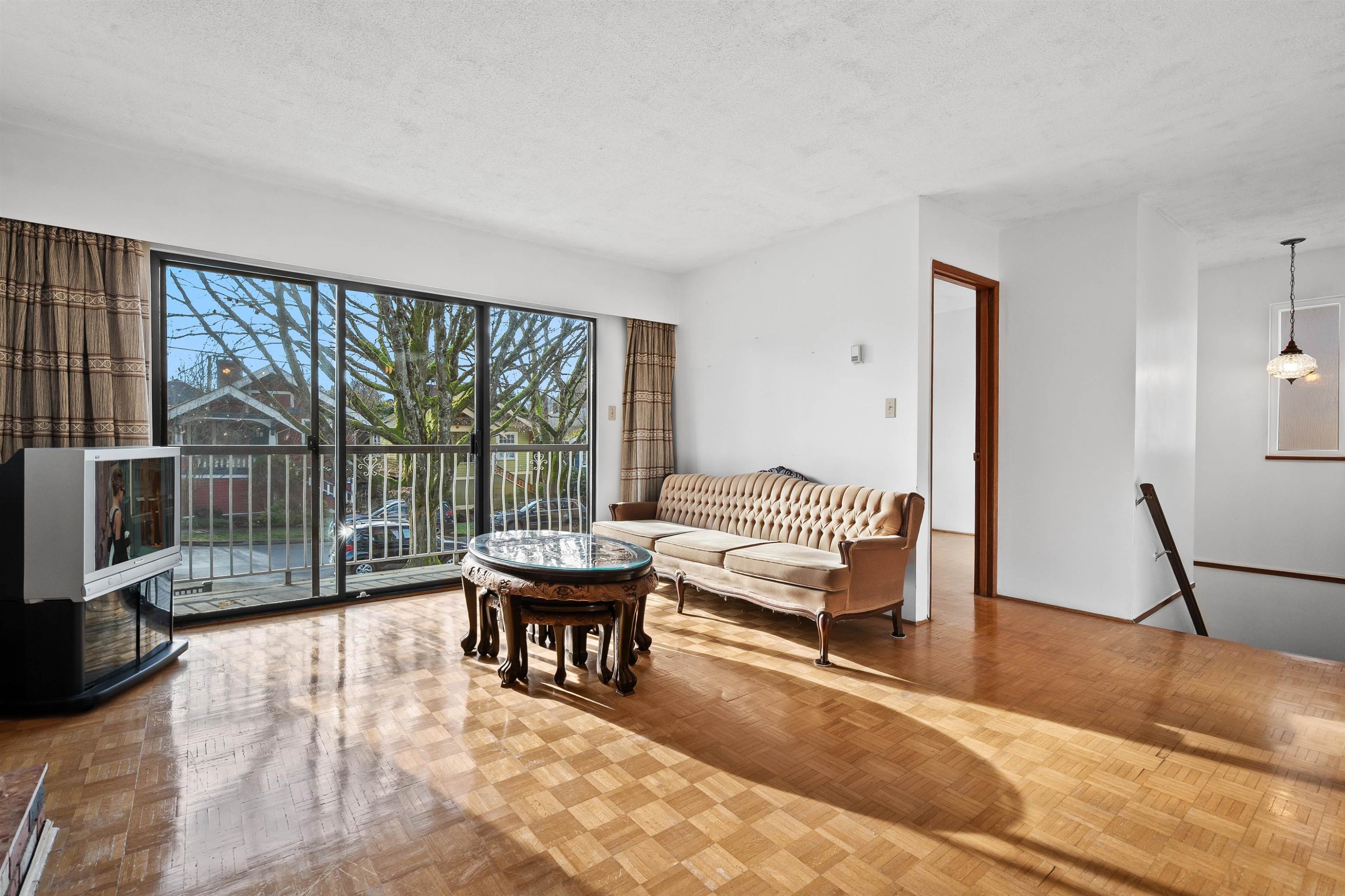 1181 24Th Avenue E, Vancouver, BC