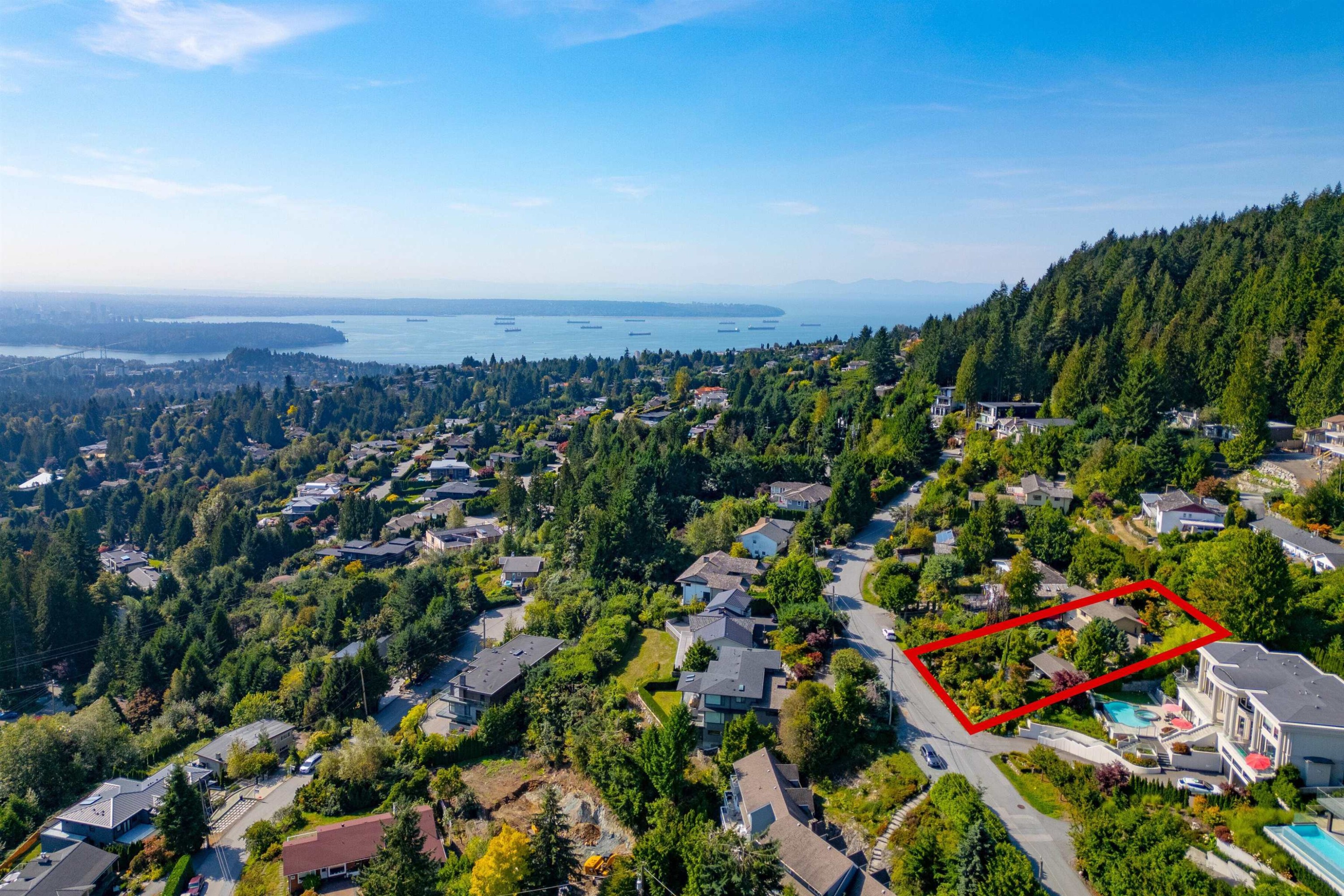 560 Craigmohr Drive, West Vancouver, BC