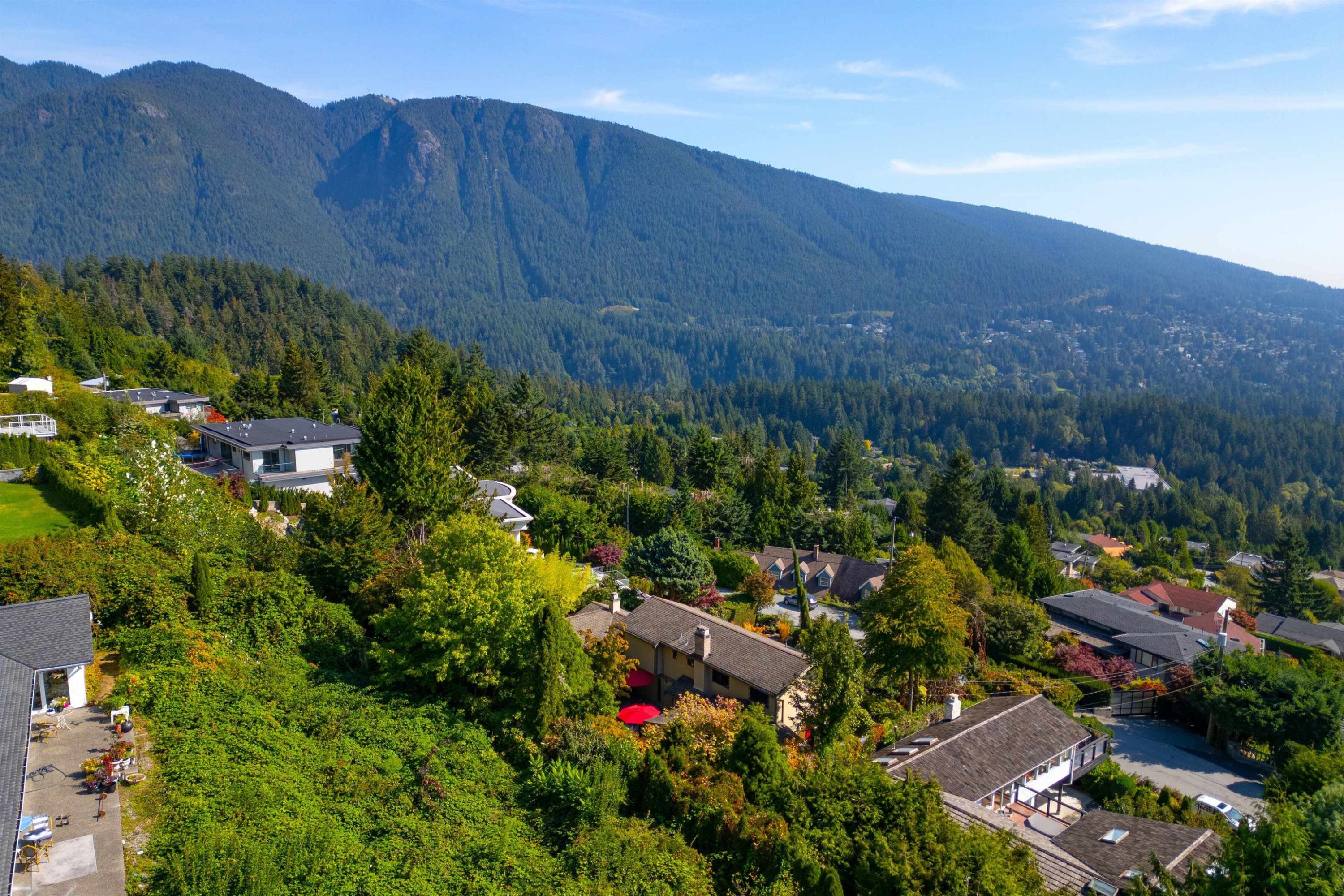 560 Craigmohr Drive, West Vancouver, BC