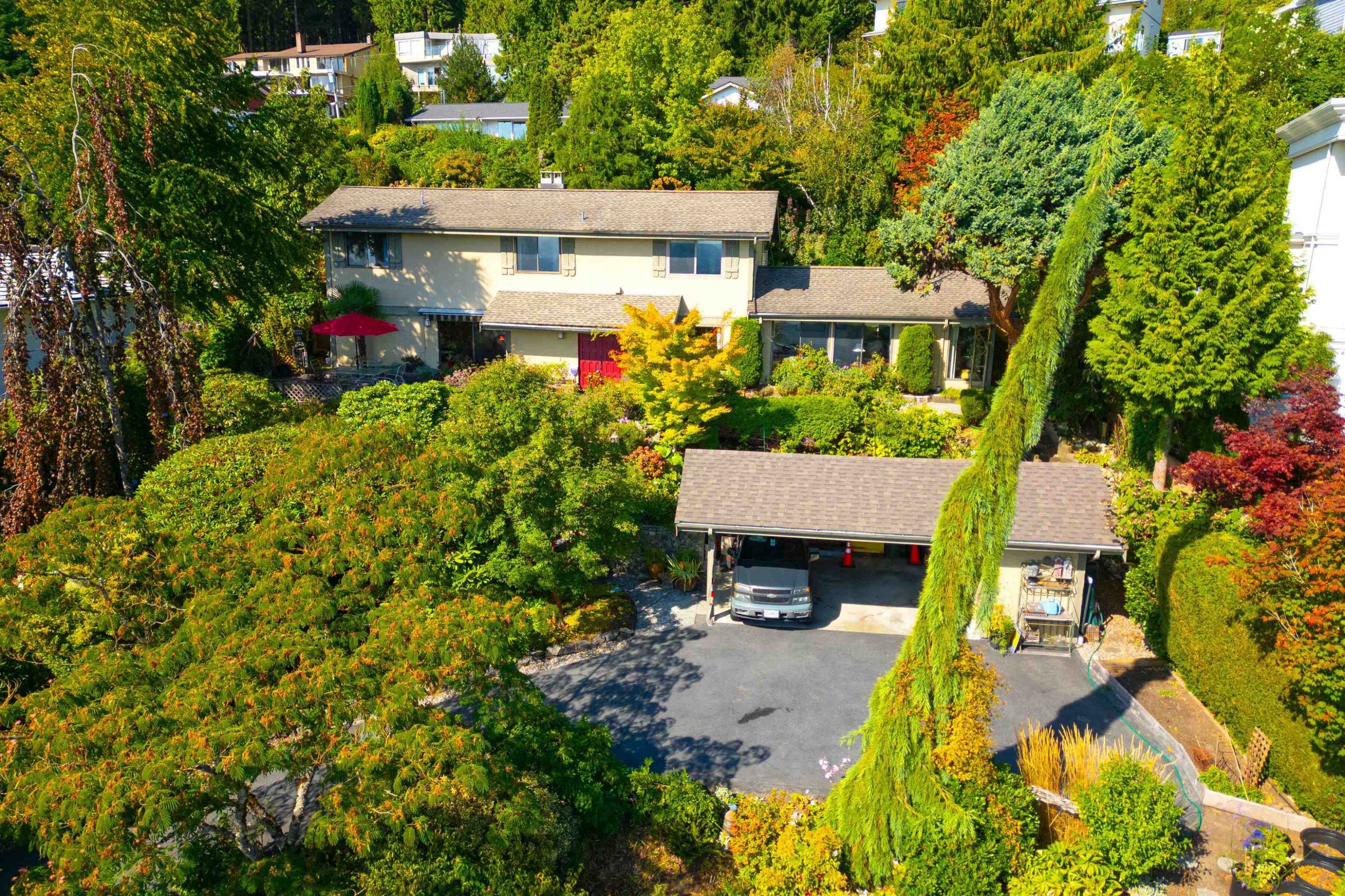 560 Craigmohr Drive, West Vancouver, BC