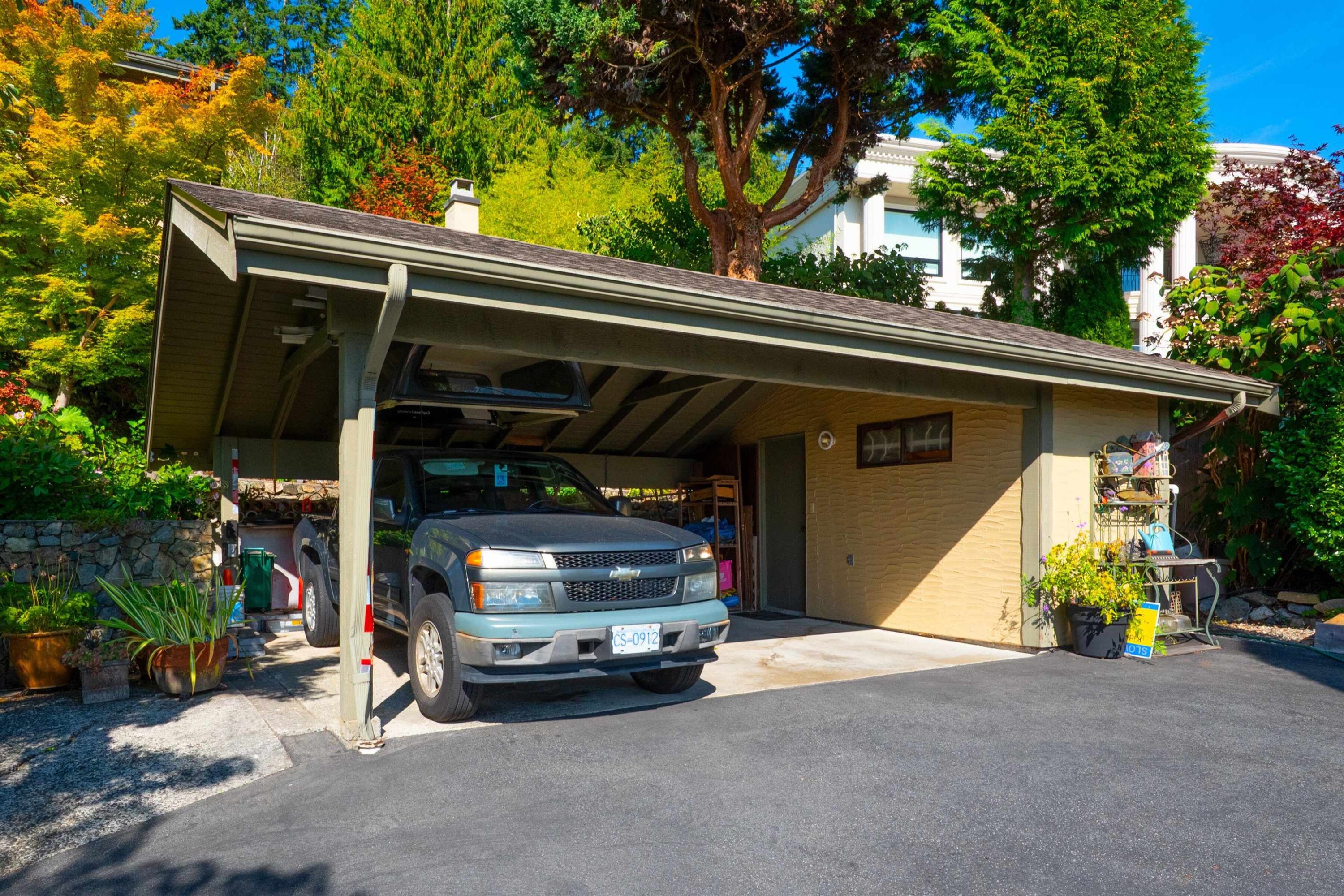 560 Craigmohr Drive, West Vancouver, BC