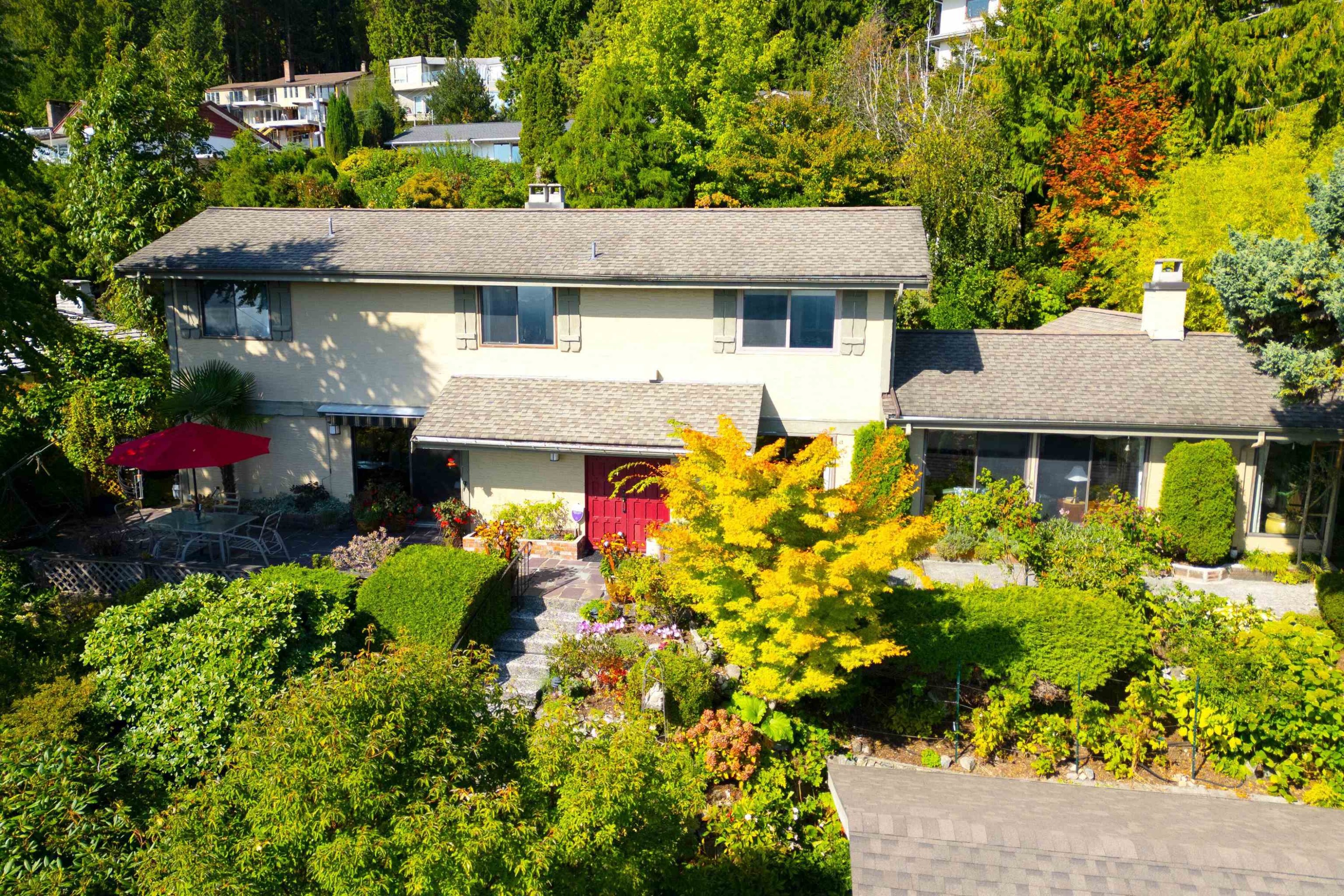 560 Craigmohr Drive, West Vancouver, BC