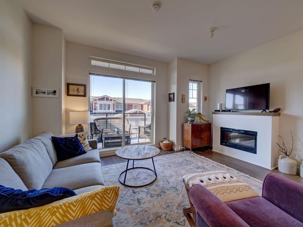 5964 Beachgate Lane, Sechelt, BC