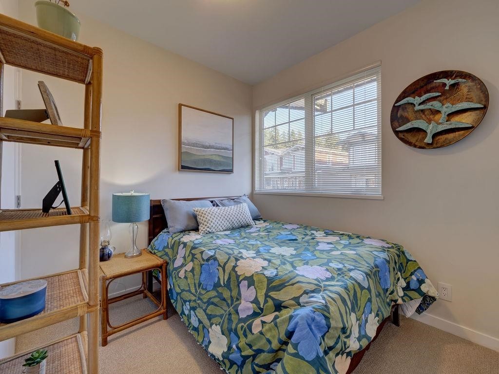 5964 Beachgate Lane, Sechelt, BC