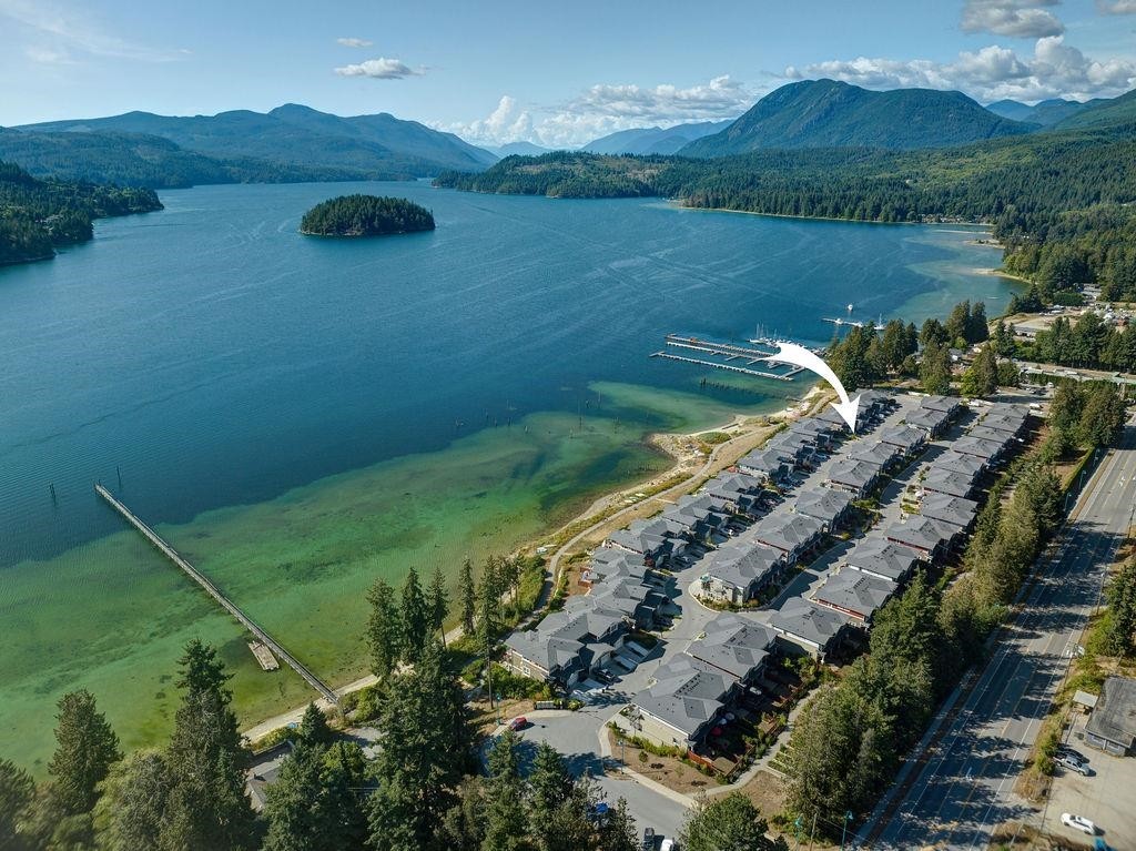 5964 Beachgate Lane, Sechelt, BC