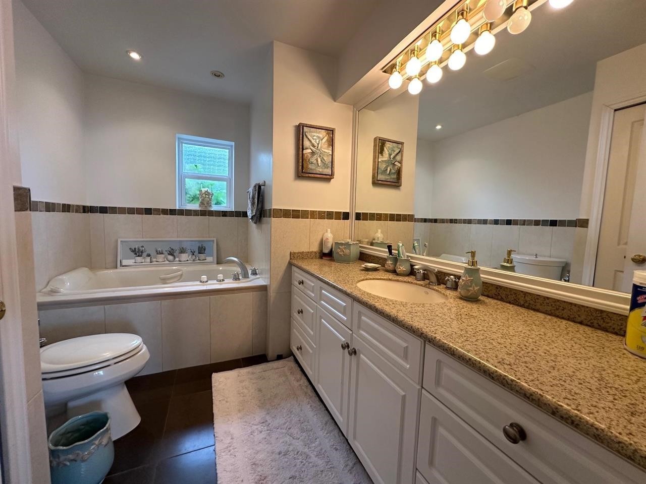 1359 Whitby Road, West Vancouver, BC