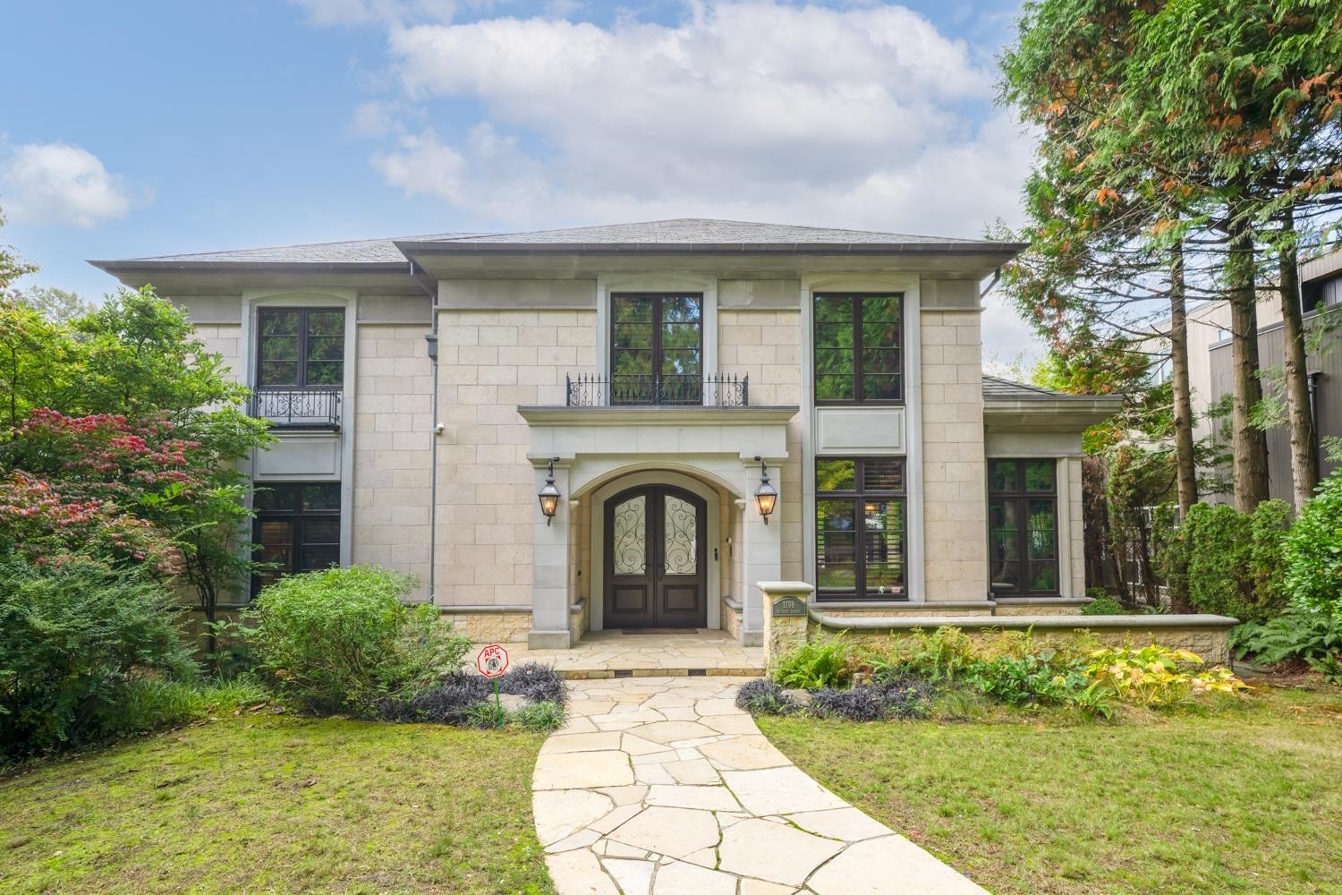 1198 55Th Avenue W, Vancouver, BC