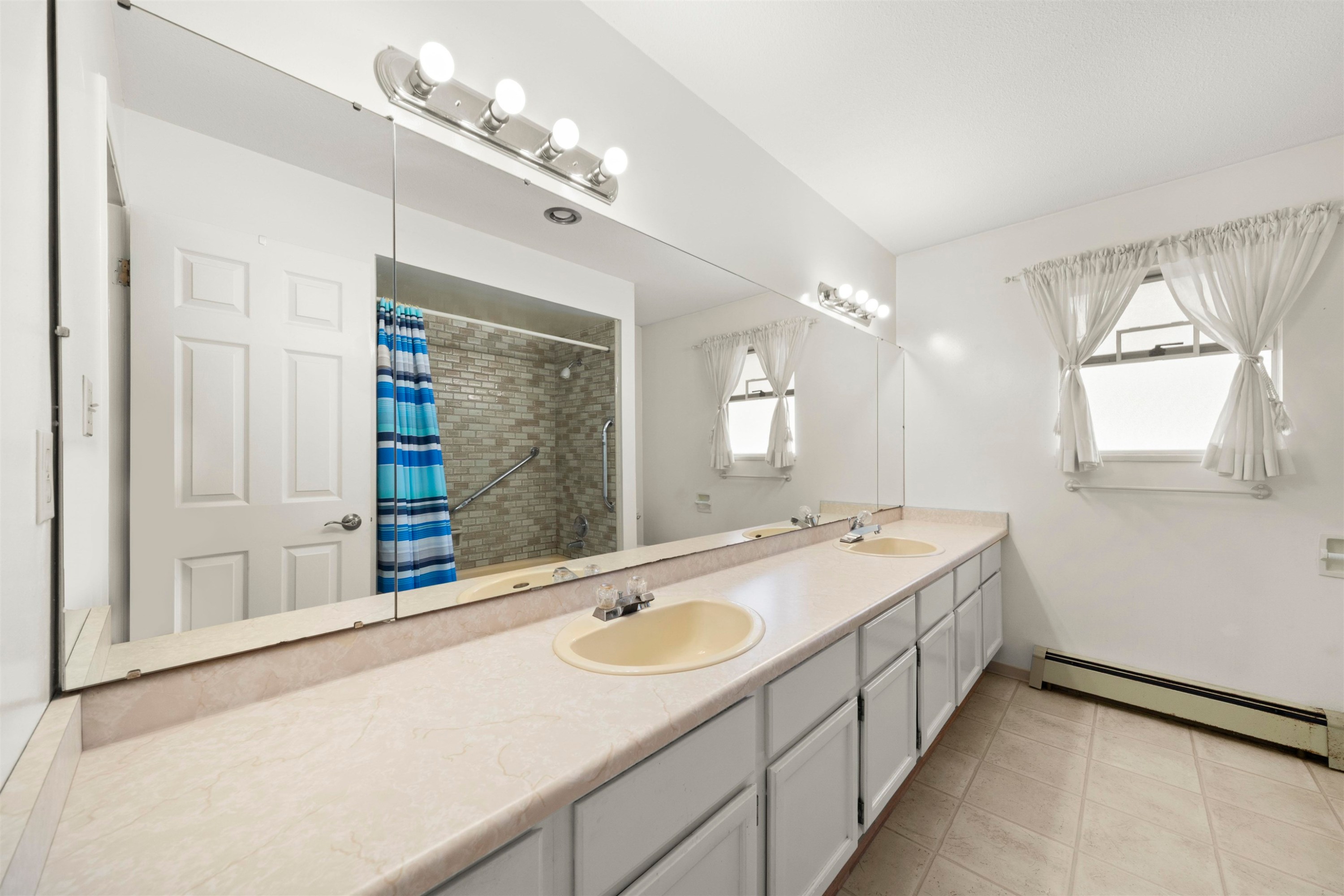7100 Kimberley Drive, Richmond, BC
