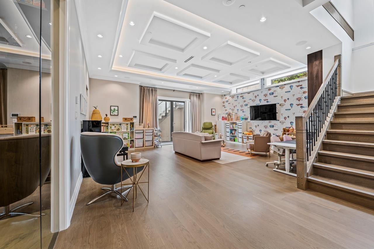 2867 44Th Avenue W, Vancouver, BC