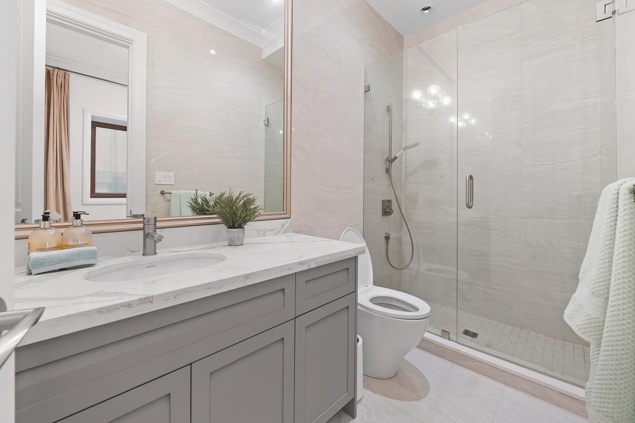 2867 44Th Avenue W, Vancouver, BC