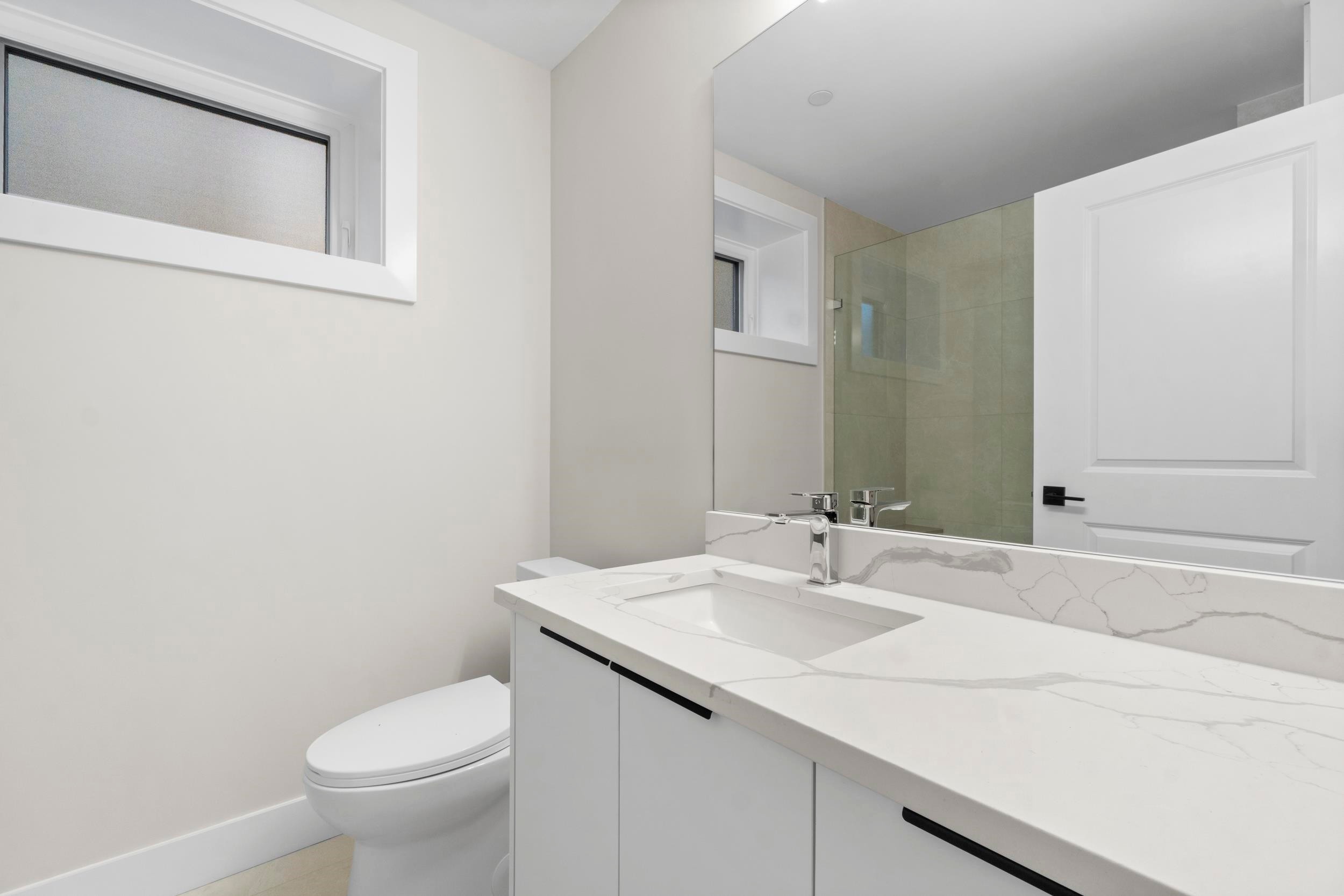 40 46Th Avenue E, Vancouver, BC