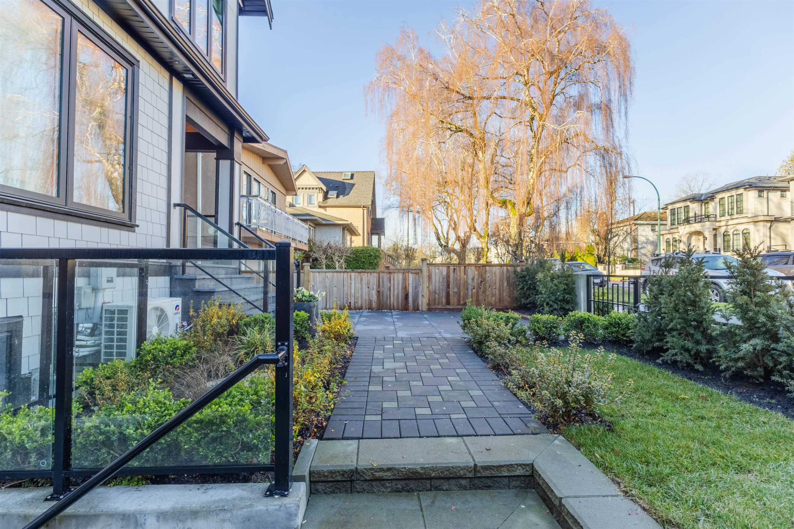 40 46Th Avenue E, Vancouver, BC