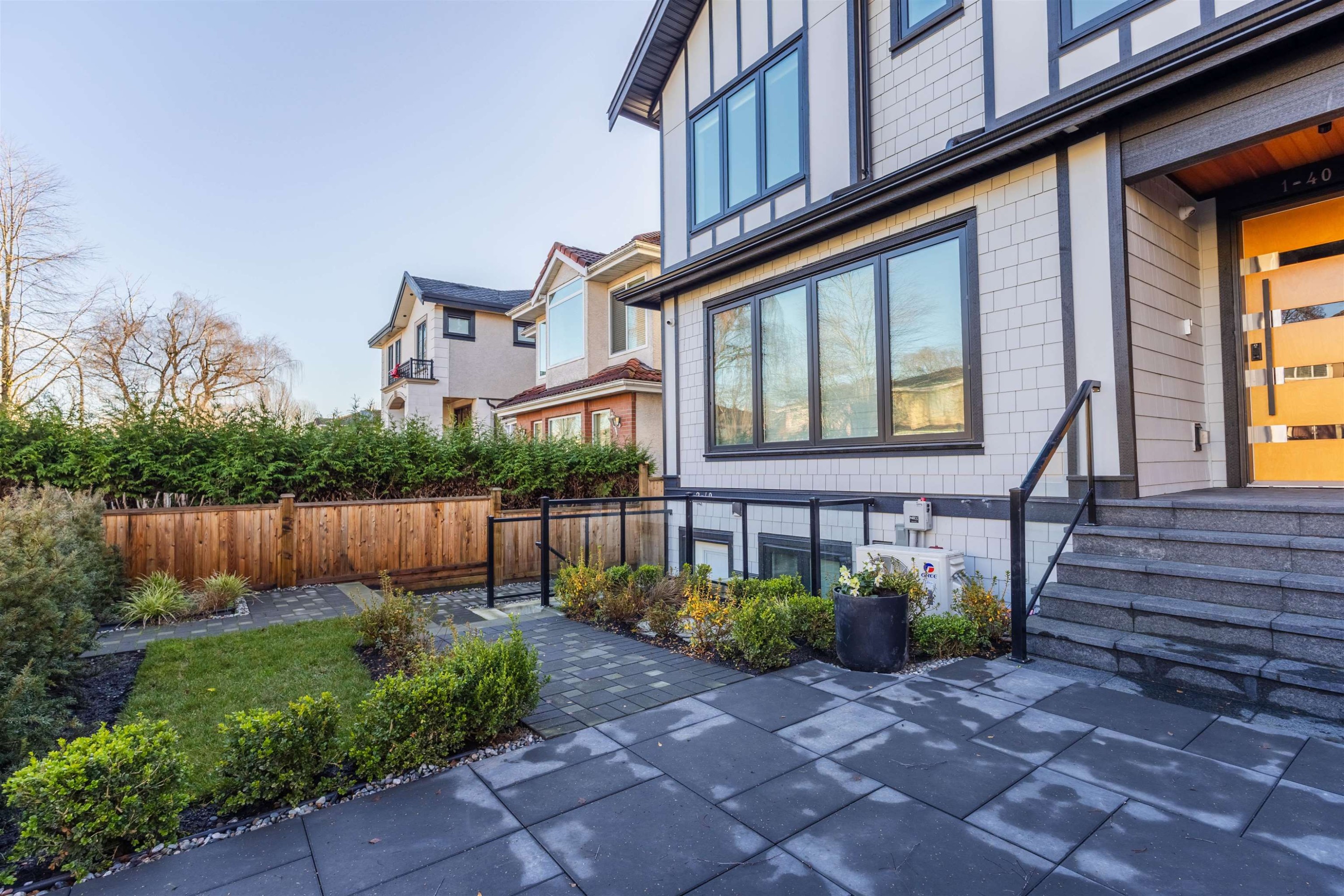 40 46Th Avenue E, Vancouver, BC